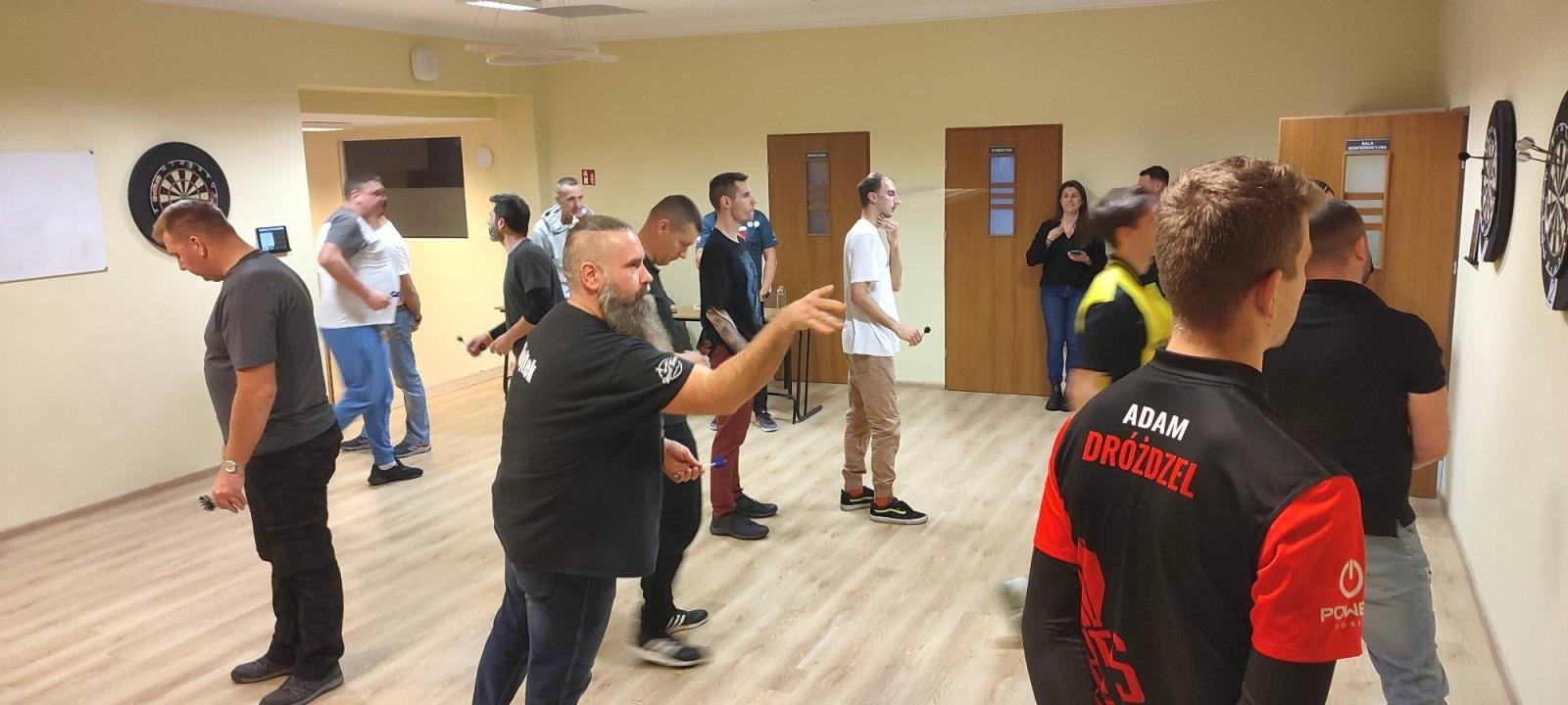 Zdjęcie w galerii na portalu naszraciborz.pl: The Thumb pokazał w Raciborzu darterską moc! wiadomości z regionu