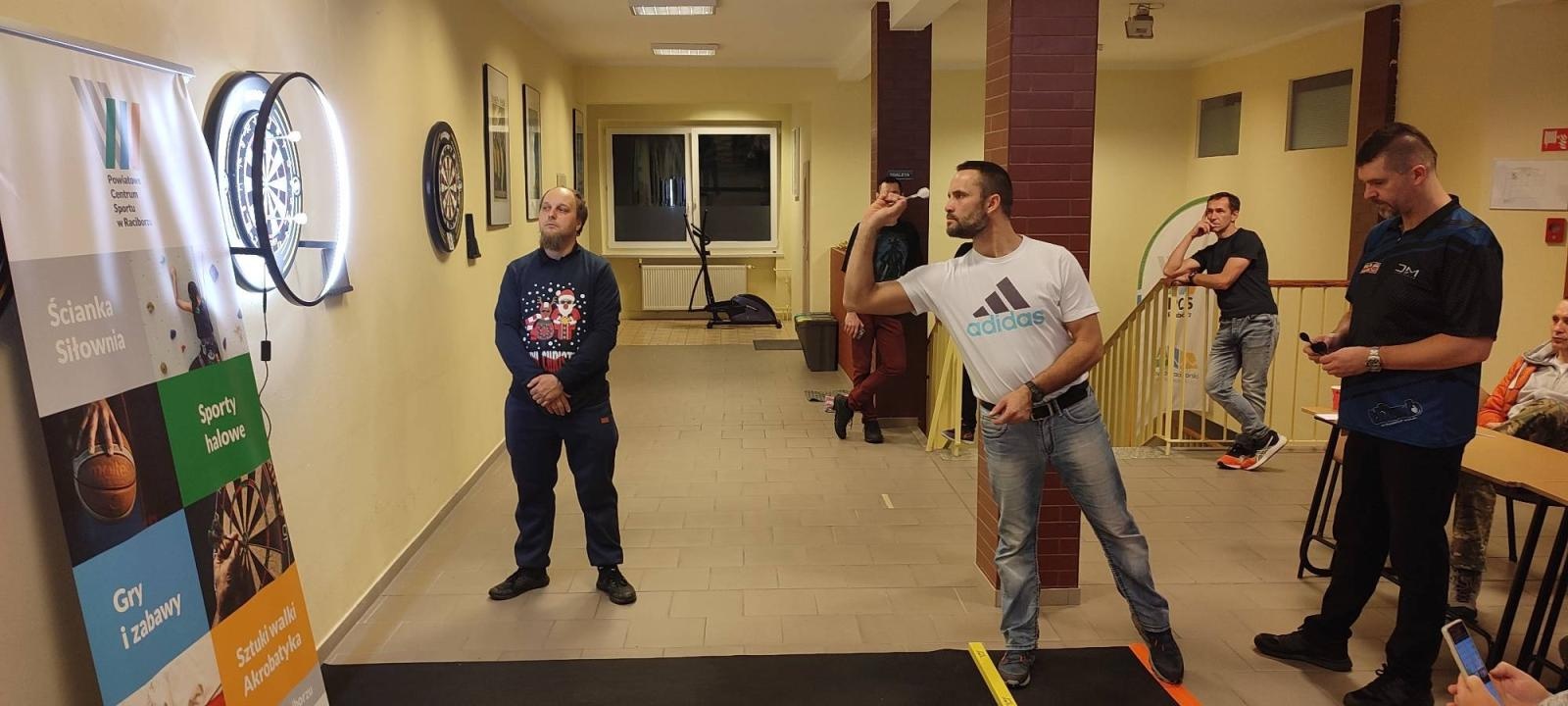 Zdjęcie w galerii na portalu naszraciborz.pl: The Thumb pokazał w Raciborzu darterską moc! wiadomości z regionu