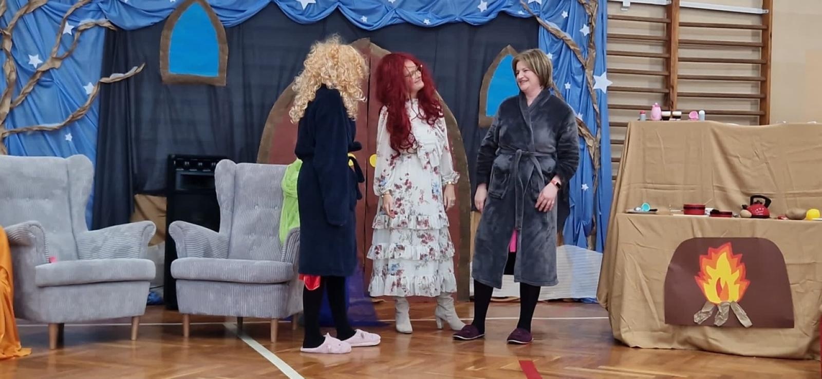 Zdjęcie w galerii na portalu naszraciborz.pl: Kopciuszek hitem kiermaszu w Szonowicach wiadomości z regionu