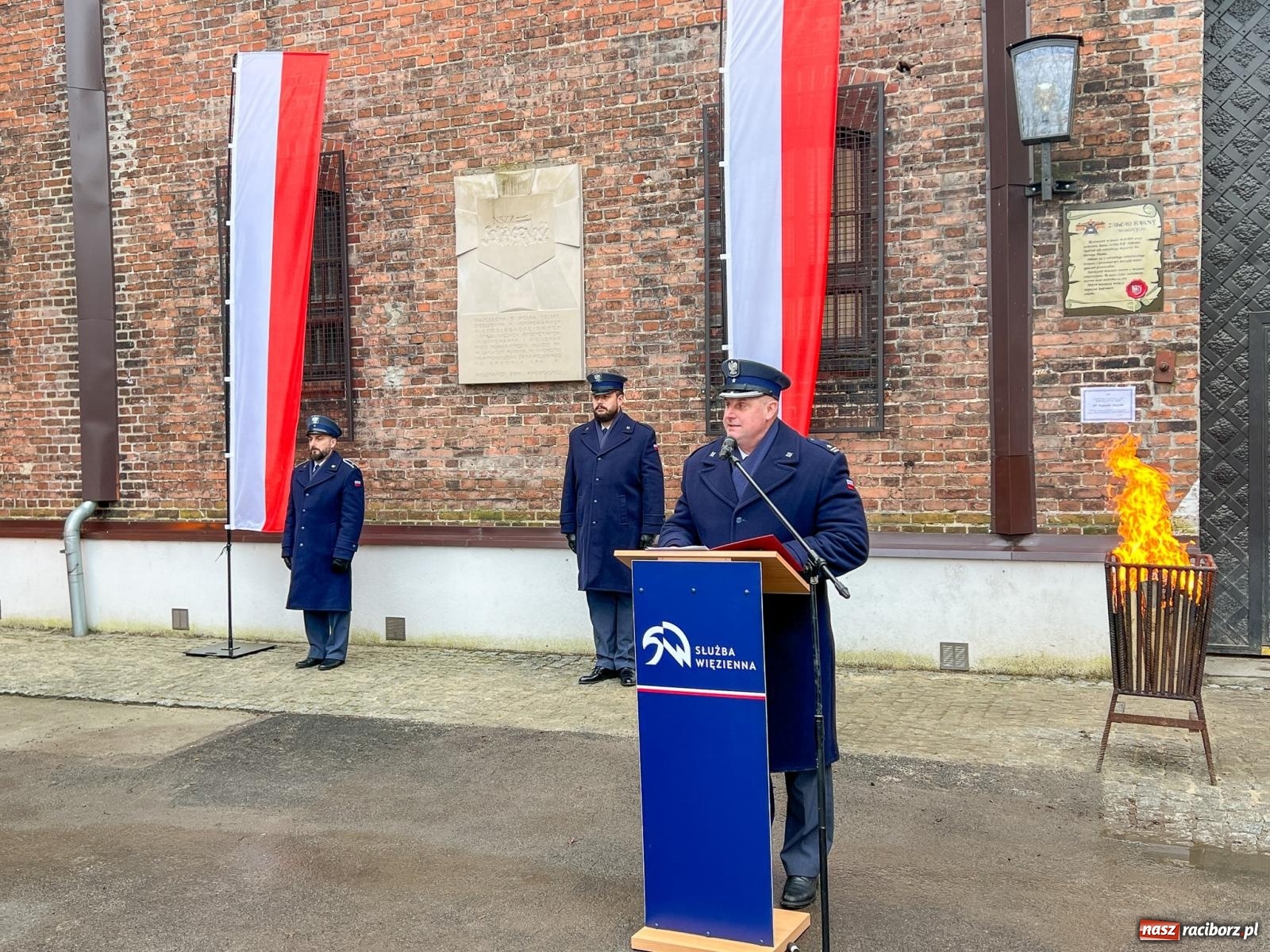 Zdjęcie w galerii na portalu naszraciborz.pl: Przy ZK Racibórz upamiętniono działaczy Solidarności prześladowanych w latach 80. wiadomości z regionu
