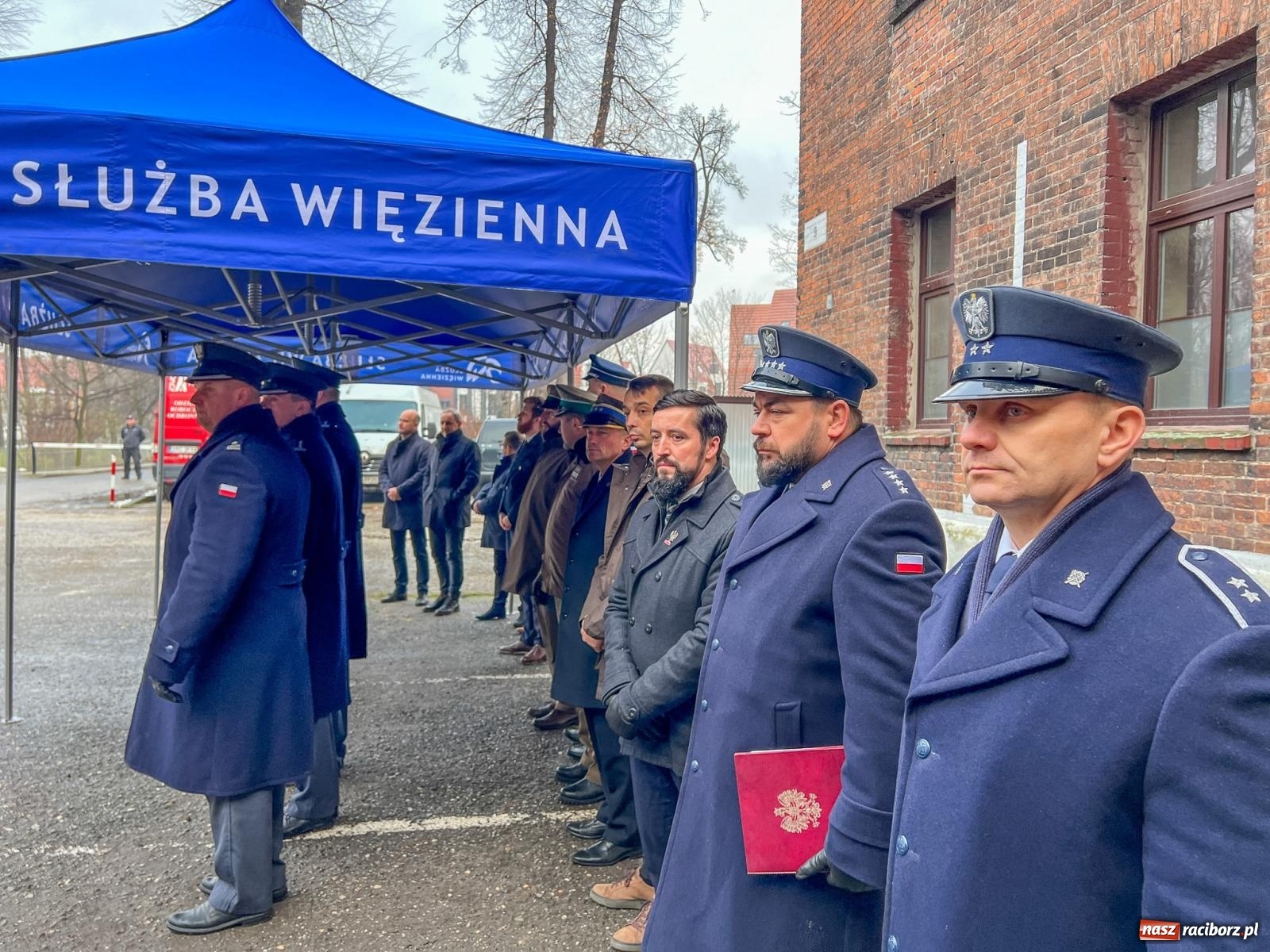Zdjęcie w galerii na portalu naszraciborz.pl: Przy ZK Racibórz upamiętniono działaczy Solidarności prześladowanych w latach 80. wiadomości z regionu