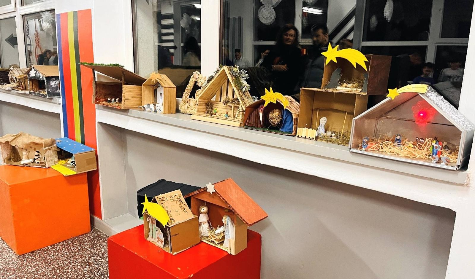 Zdjęcie w galerii na portalu naszraciborz.pl: Tłumy na Jarmarku w SP 1 na Ostrogu wiadomości z regionu