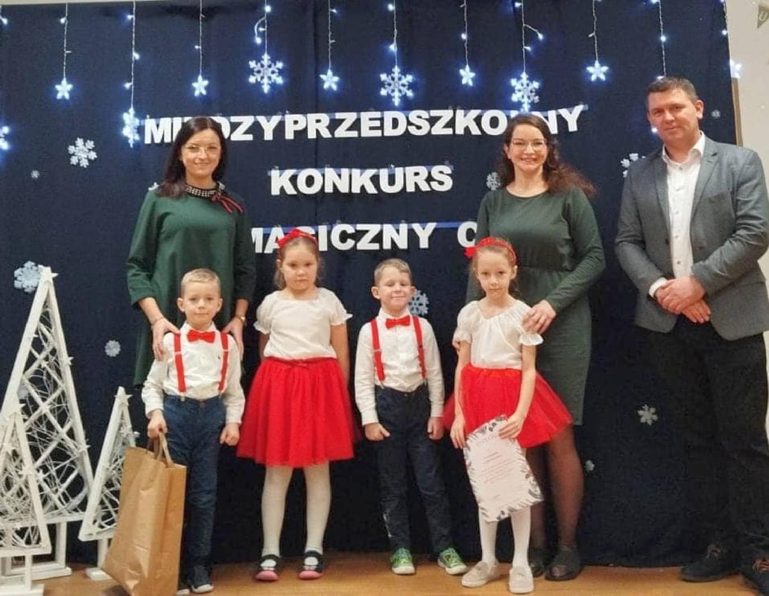 Zdjęcie w galerii na portalu naszraciborz.pl: Ten magiczny czas. Konkurs wiedzy i piosenki zimowo-świątecznej w Rudniku wiadomości z regionu