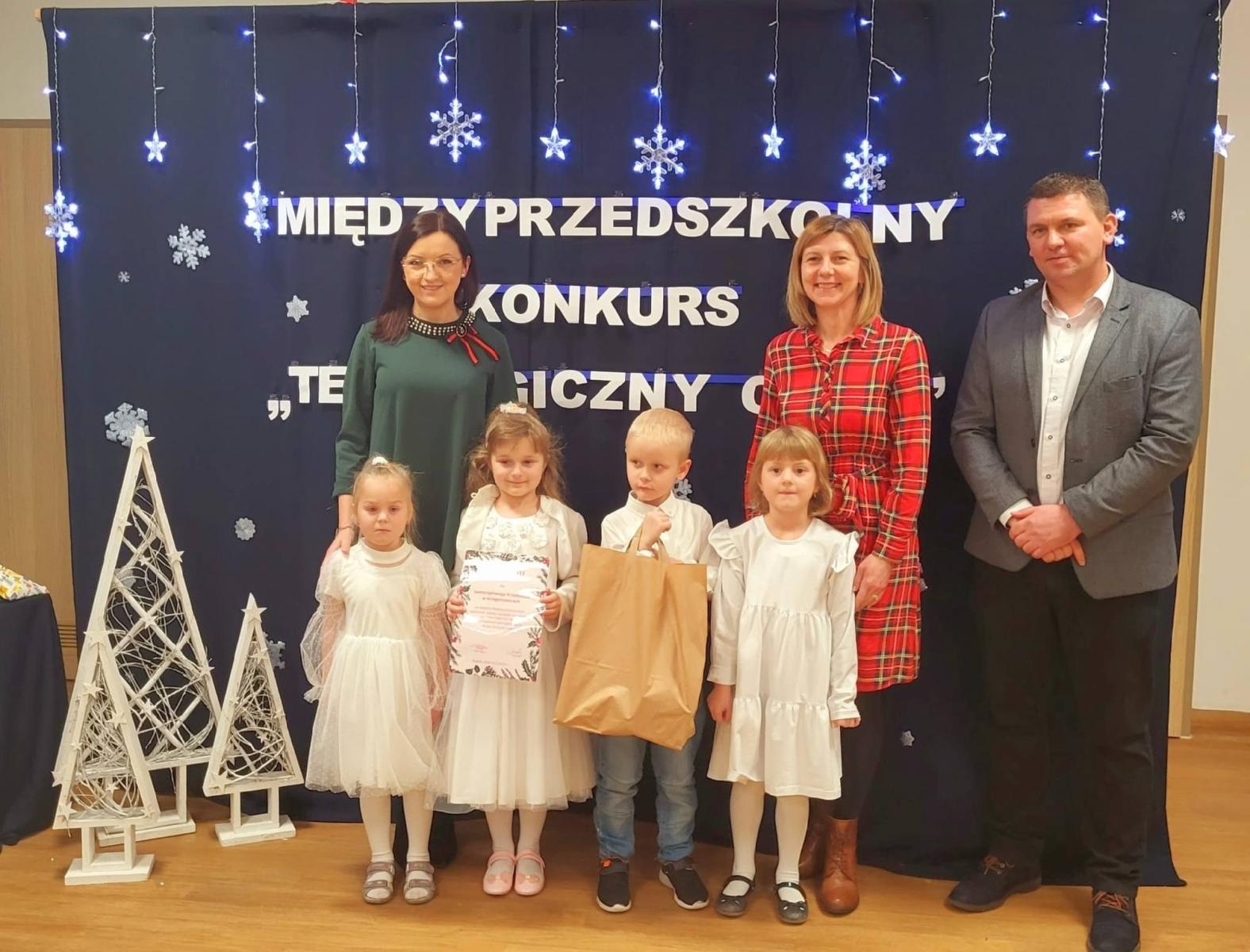 Zdjęcie w galerii na portalu naszraciborz.pl: Ten magiczny czas. Konkurs wiedzy i piosenki zimowo-świątecznej w Rudniku wiadomości z regionu