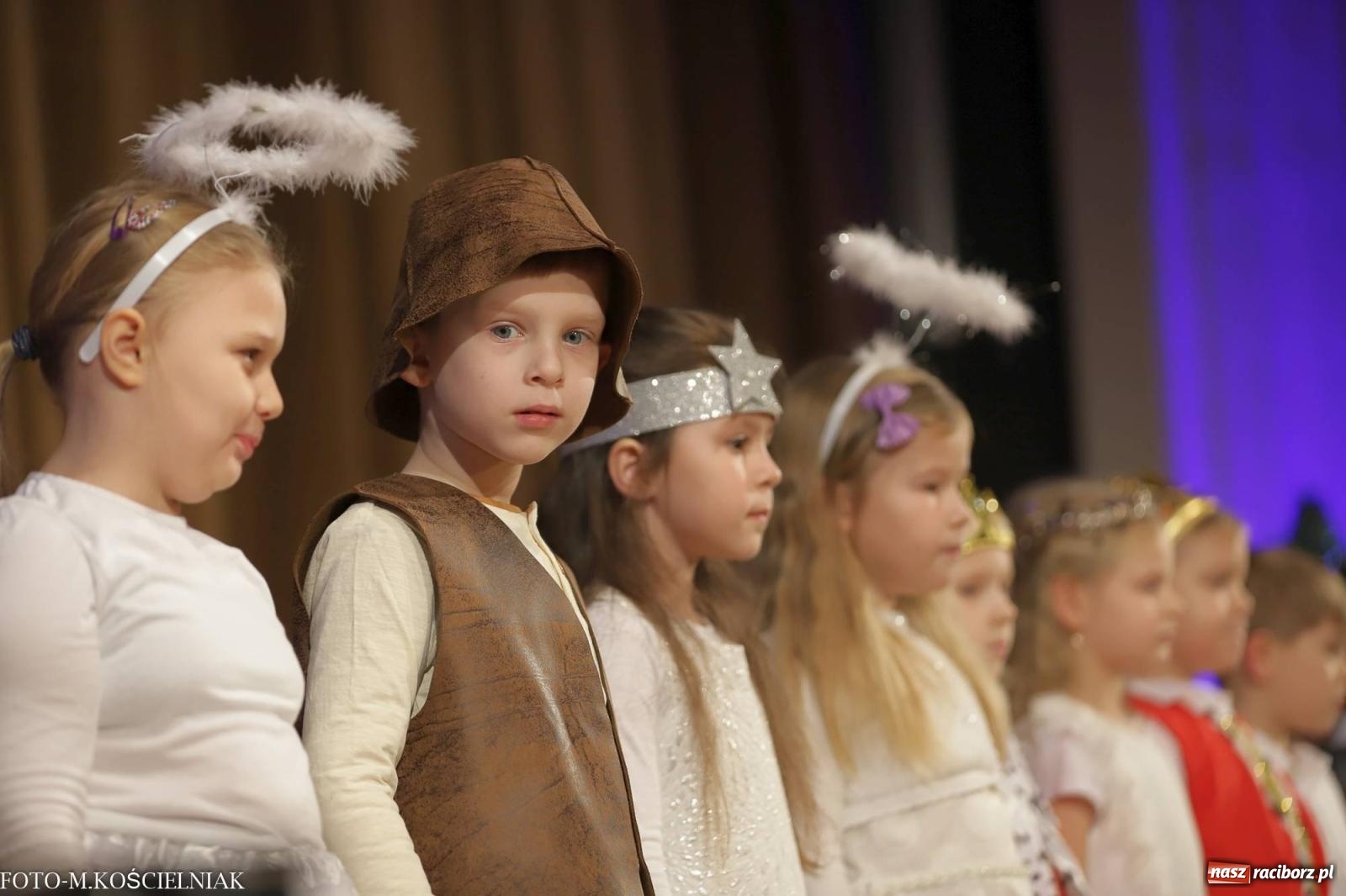 Zdjęcie w galerii na portalu naszraciborz.pl: Przepiękny koncert przedszkolaków z Kochanowskiego wiadomości z regionu