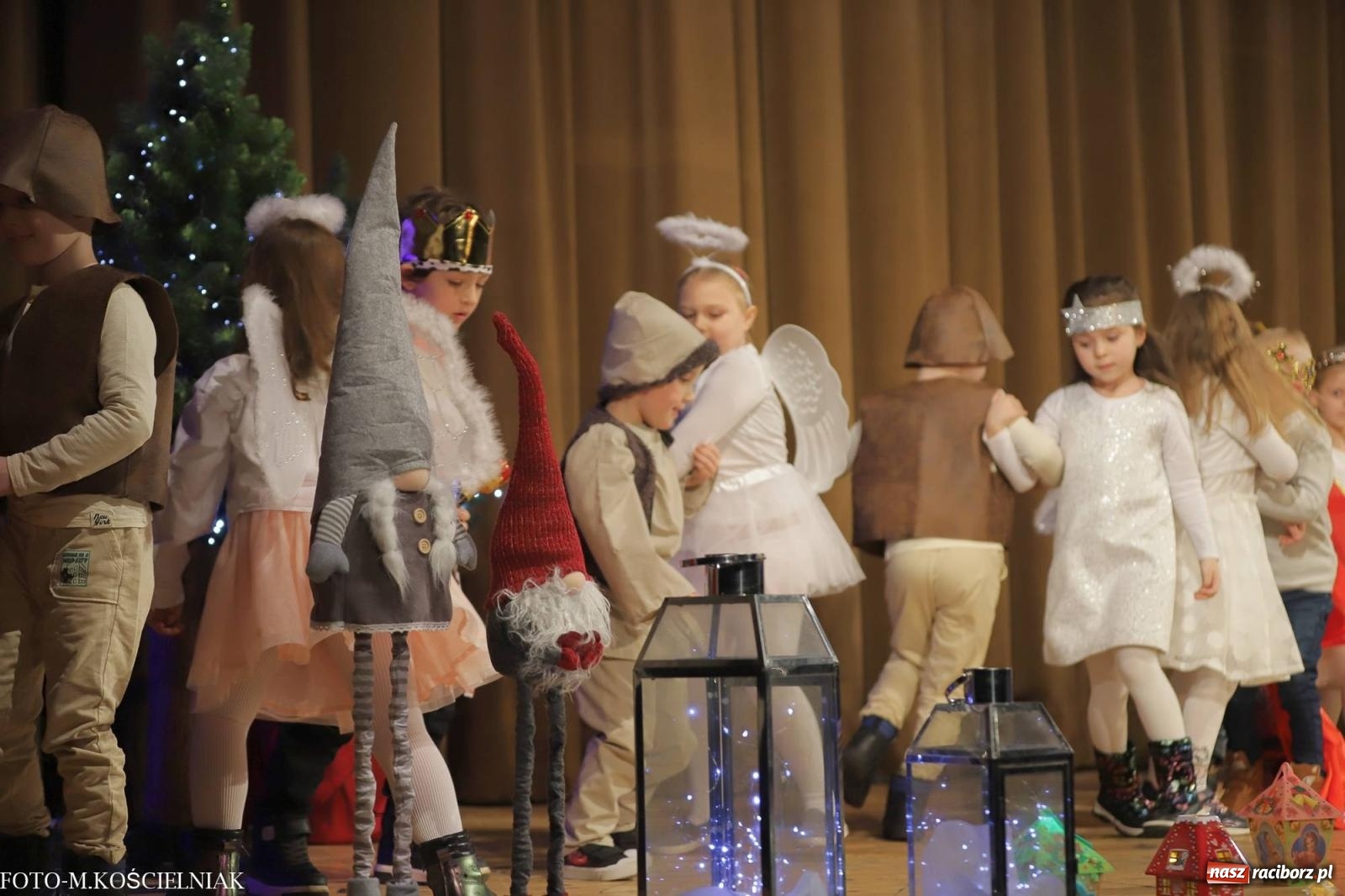 Zdjęcie w galerii na portalu naszraciborz.pl: Przepiękny koncert przedszkolaków z Kochanowskiego wiadomości z regionu