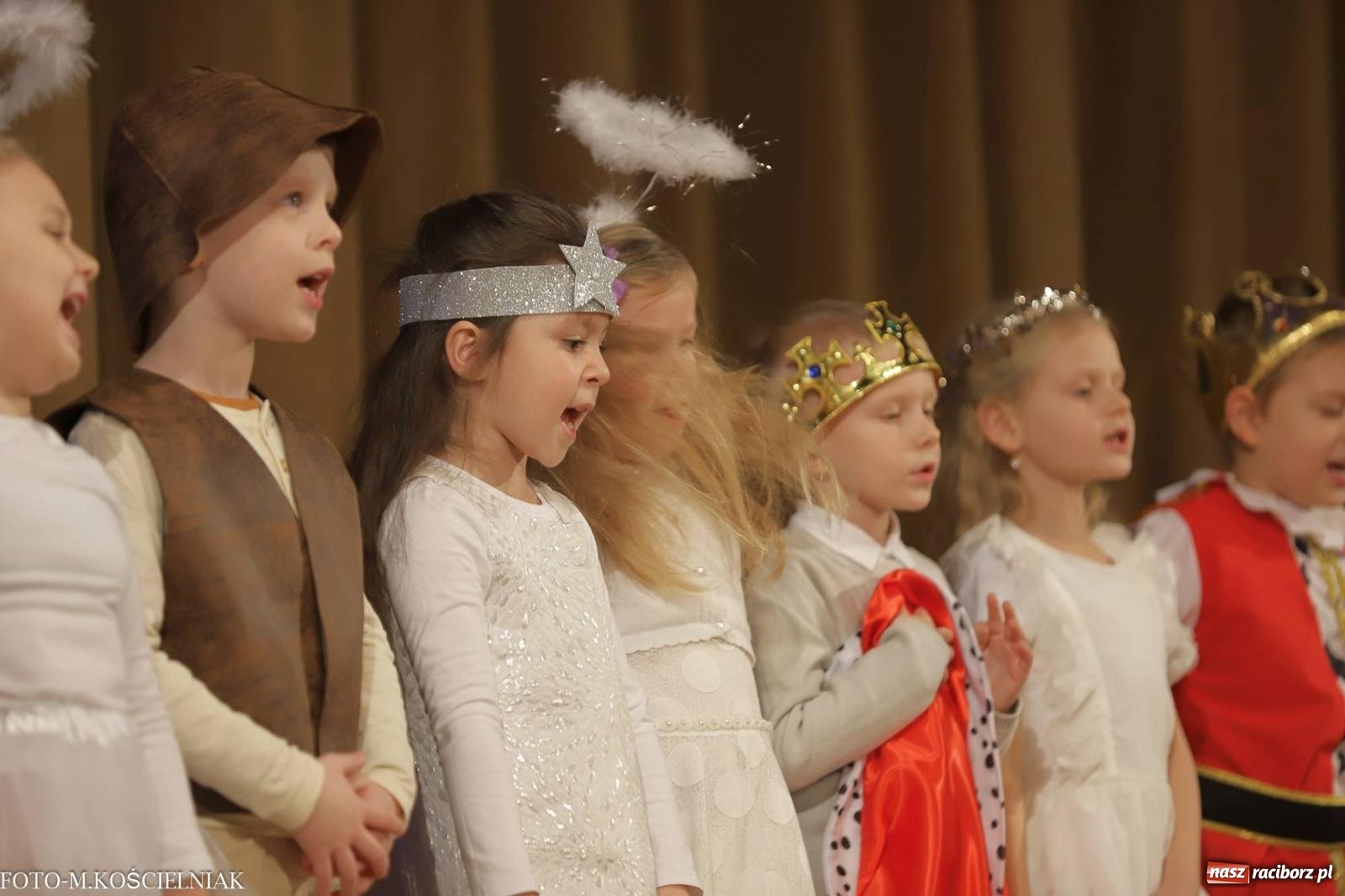 Zdjęcie w galerii na portalu naszraciborz.pl: Przepiękny koncert przedszkolaków z Kochanowskiego wiadomości z regionu