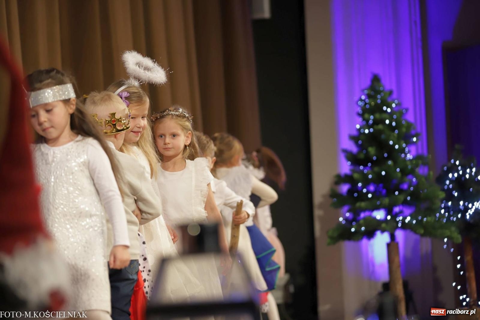 Zdjęcie w galerii na portalu naszraciborz.pl: Przepiękny koncert przedszkolaków z Kochanowskiego wiadomości z regionu