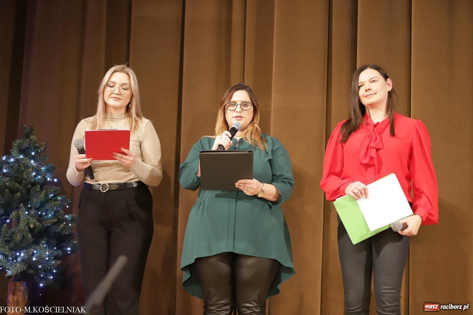 Zdjęcie w galerii na portalu naszraciborz.pl: Przepiękny koncert przedszkolaków z Kochanowskiego wiadomości z regionu