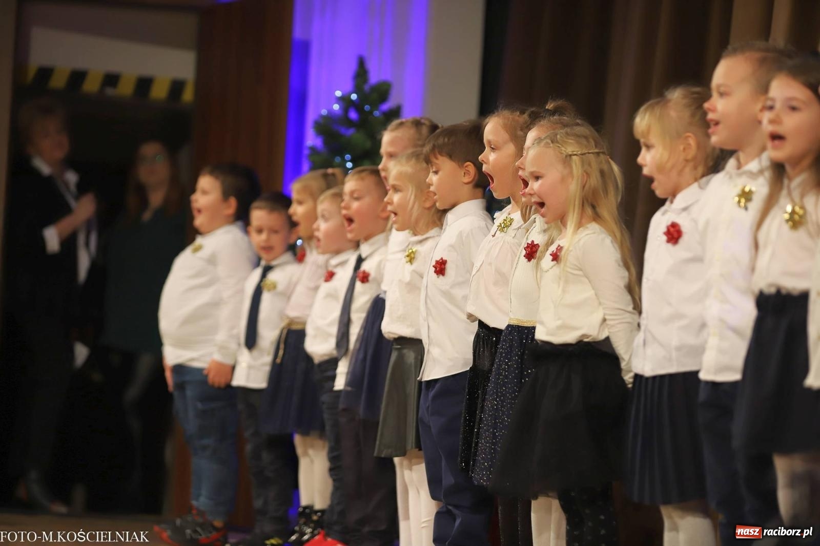 Zdjęcie w galerii na portalu naszraciborz.pl: Przepiękny koncert przedszkolaków z Kochanowskiego wiadomości z regionu