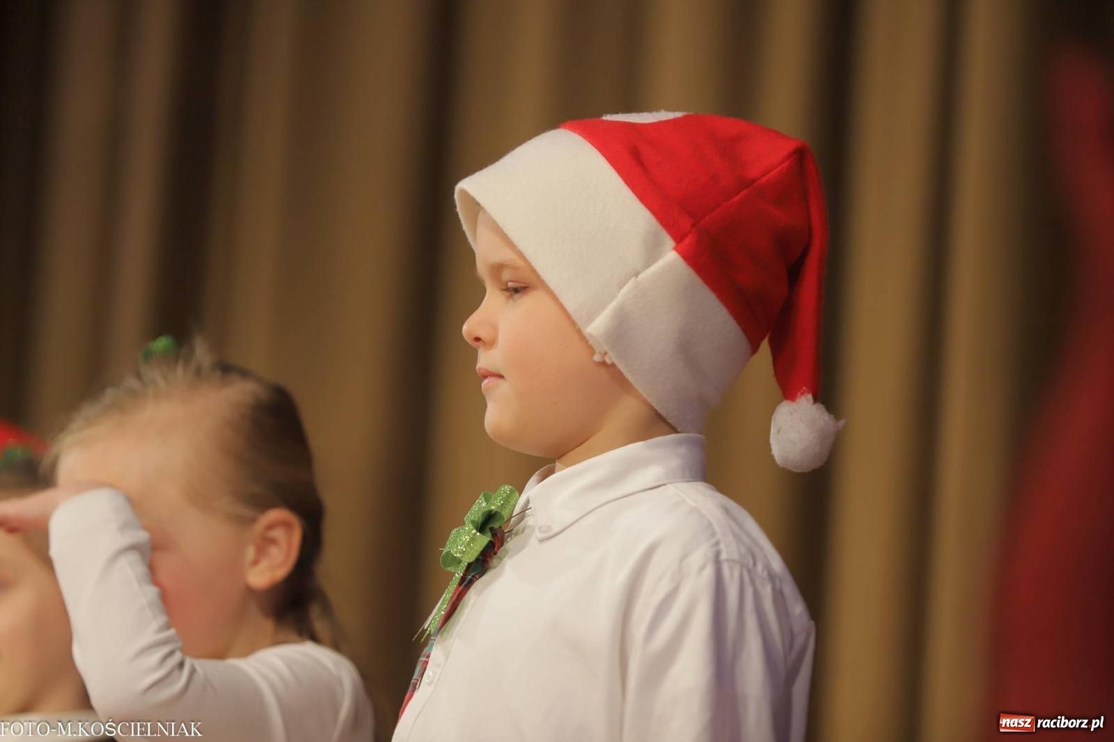 Zdjęcie w galerii na portalu naszraciborz.pl: Przepiękny koncert przedszkolaków z Kochanowskiego wiadomości z regionu