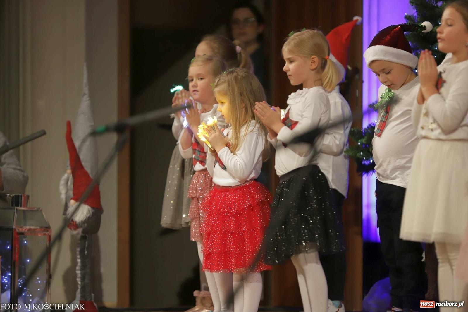 Zdjęcie w galerii na portalu naszraciborz.pl: Przepiękny koncert przedszkolaków z Kochanowskiego wiadomości z regionu