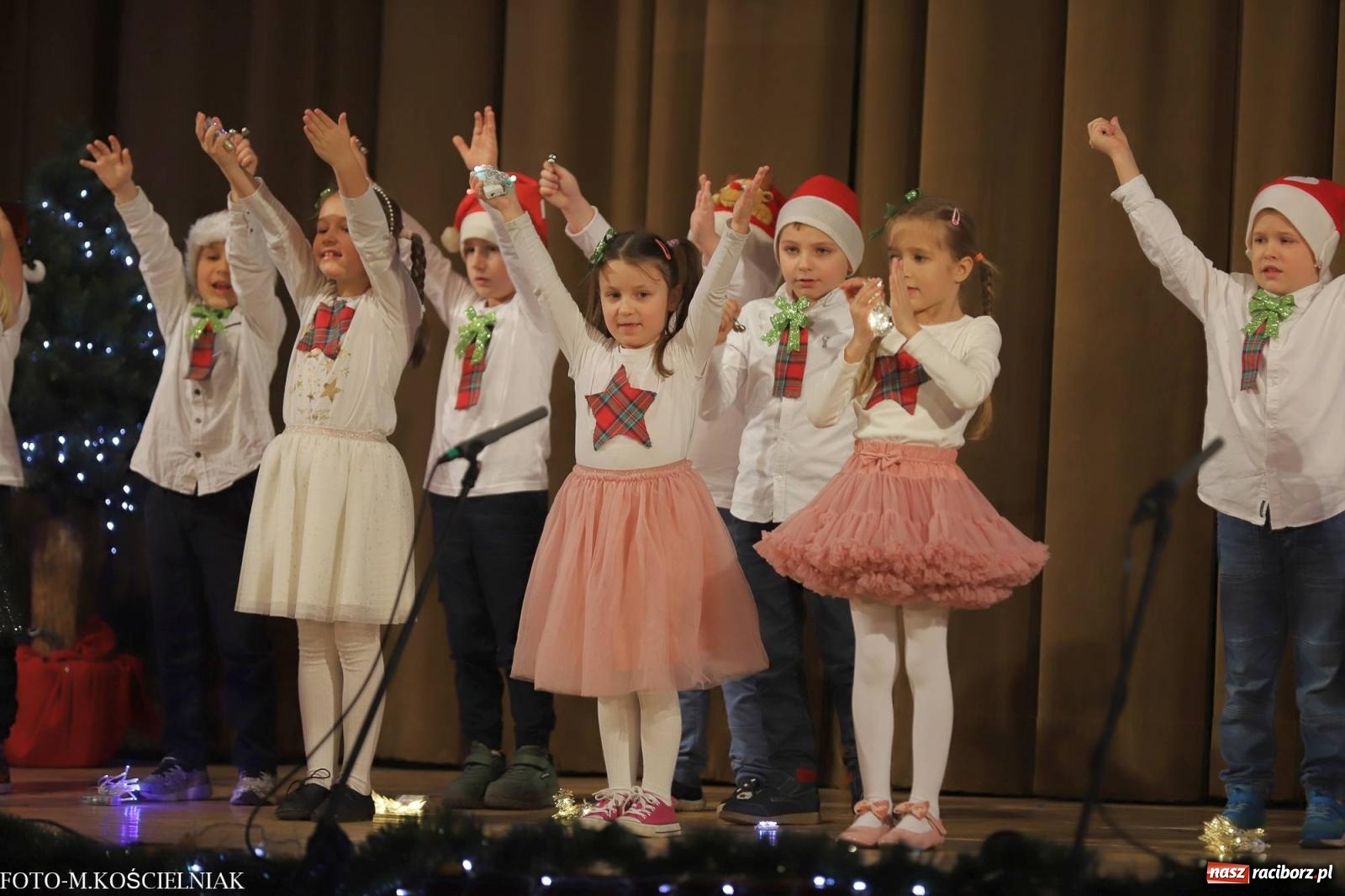 Zdjęcie w galerii na portalu naszraciborz.pl: Przepiękny koncert przedszkolaków z Kochanowskiego wiadomości z regionu