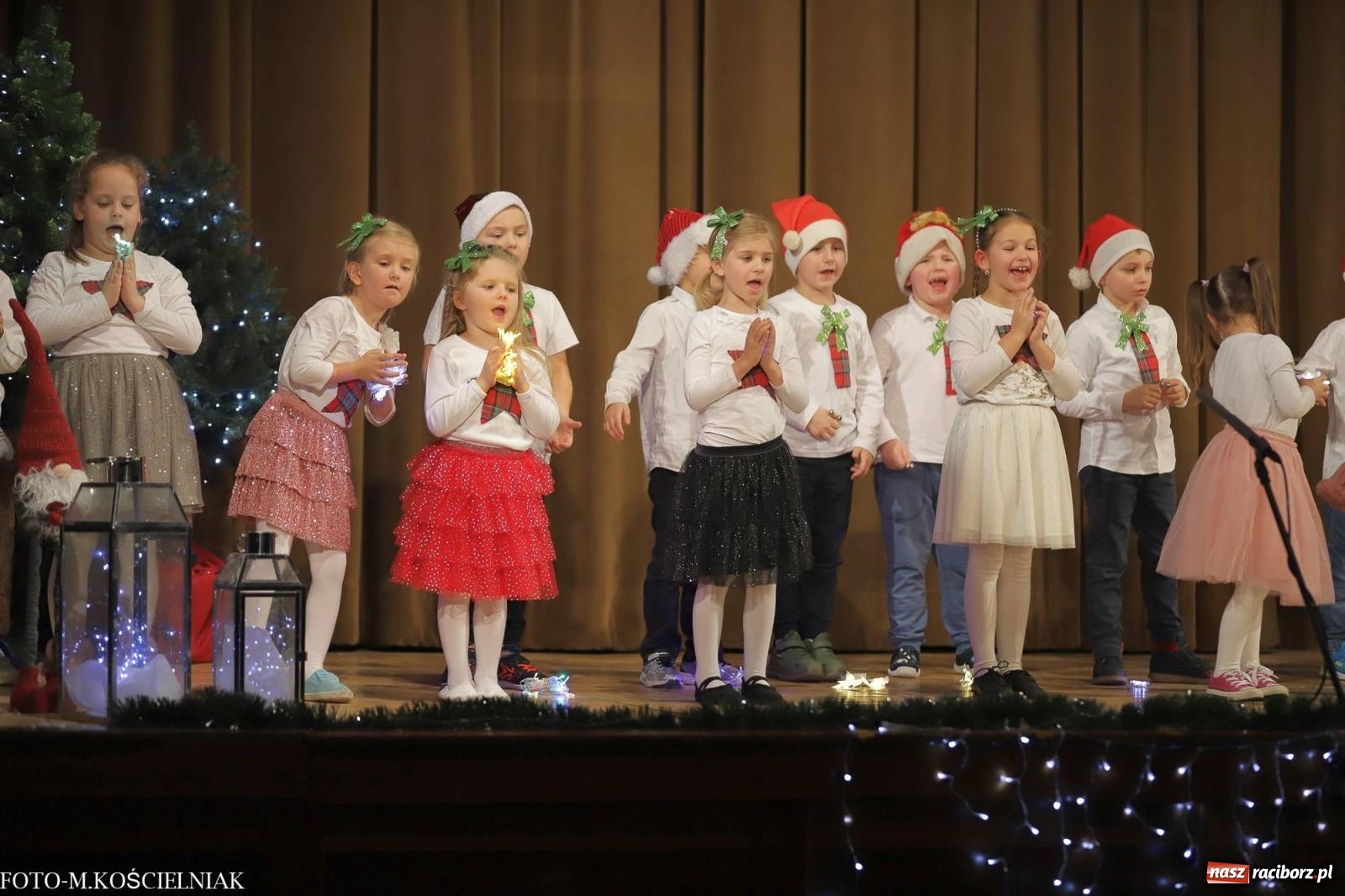 Zdjęcie w galerii na portalu naszraciborz.pl: Przepiękny koncert przedszkolaków z Kochanowskiego wiadomości z regionu
