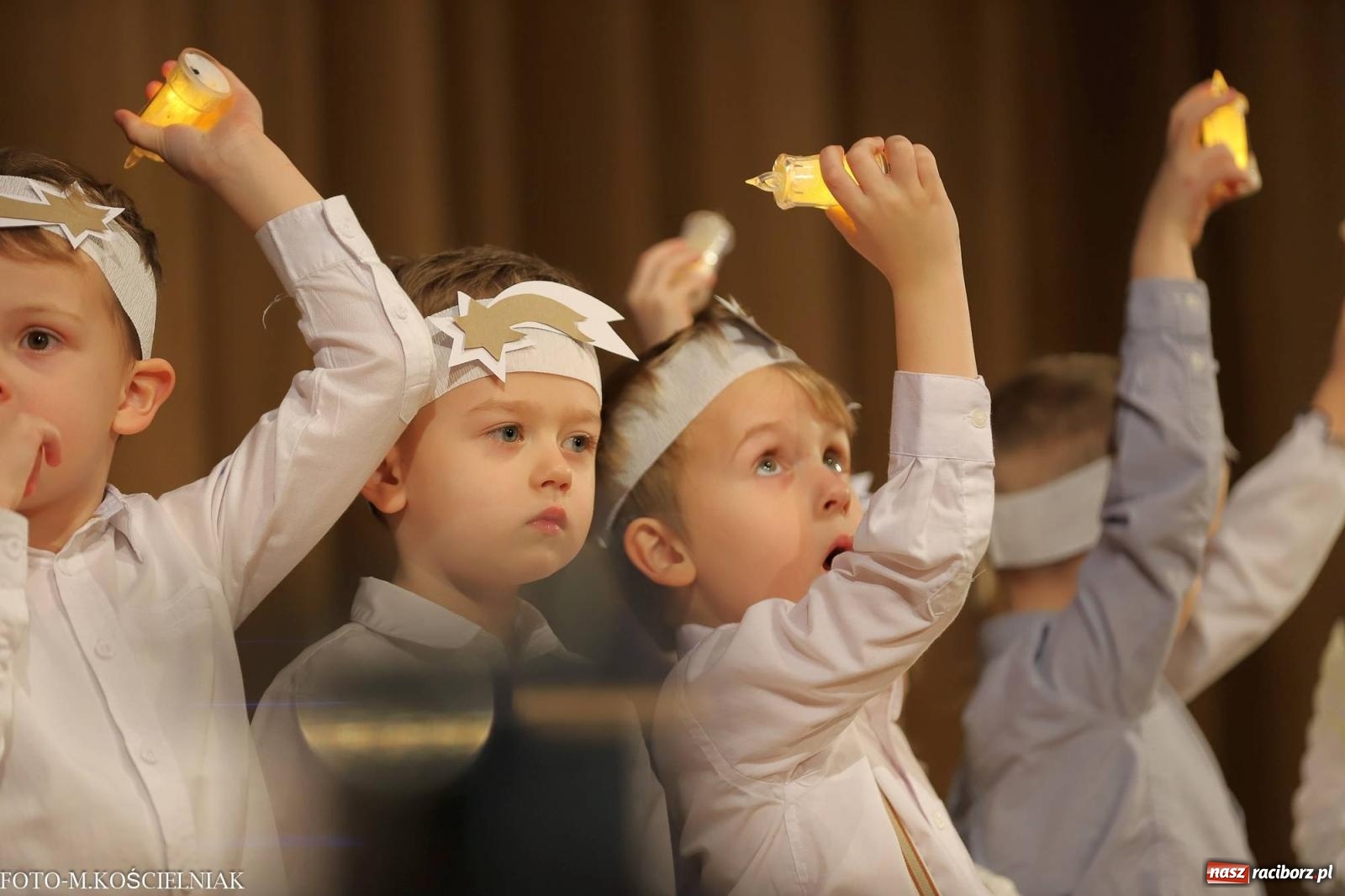 Zdjęcie w galerii na portalu naszraciborz.pl: Przepiękny koncert przedszkolaków z Kochanowskiego wiadomości z regionu