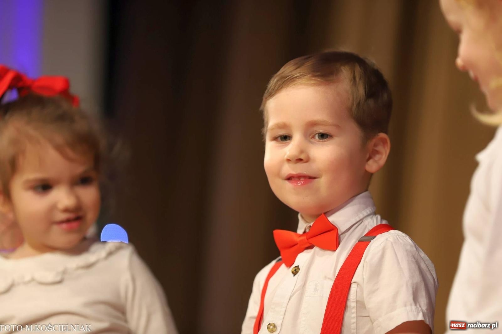 Zdjęcie w galerii na portalu naszraciborz.pl: Przepiękny koncert przedszkolaków z Kochanowskiego wiadomości z regionu