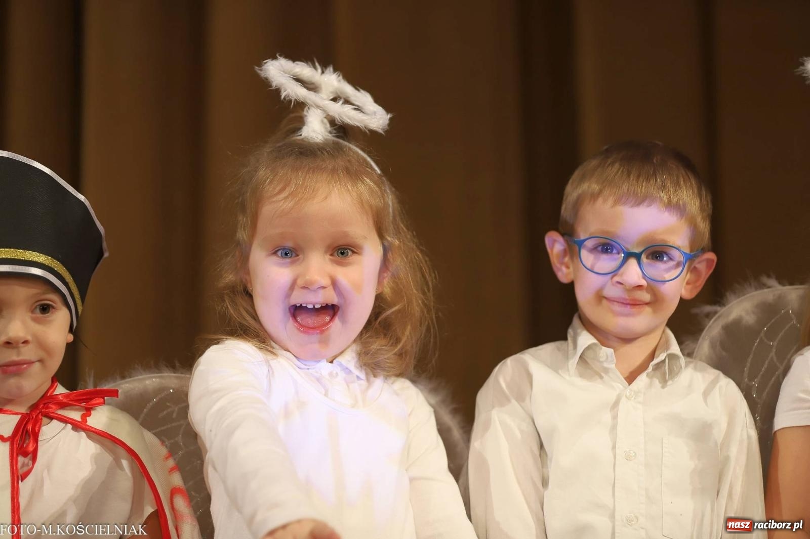 Zdjęcie w galerii na portalu naszraciborz.pl: Przepiękny koncert przedszkolaków z Kochanowskiego wiadomości z regionu