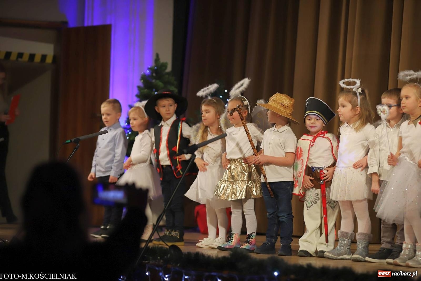 Zdjęcie w galerii na portalu naszraciborz.pl: Przepiękny koncert przedszkolaków z Kochanowskiego wiadomości z regionu