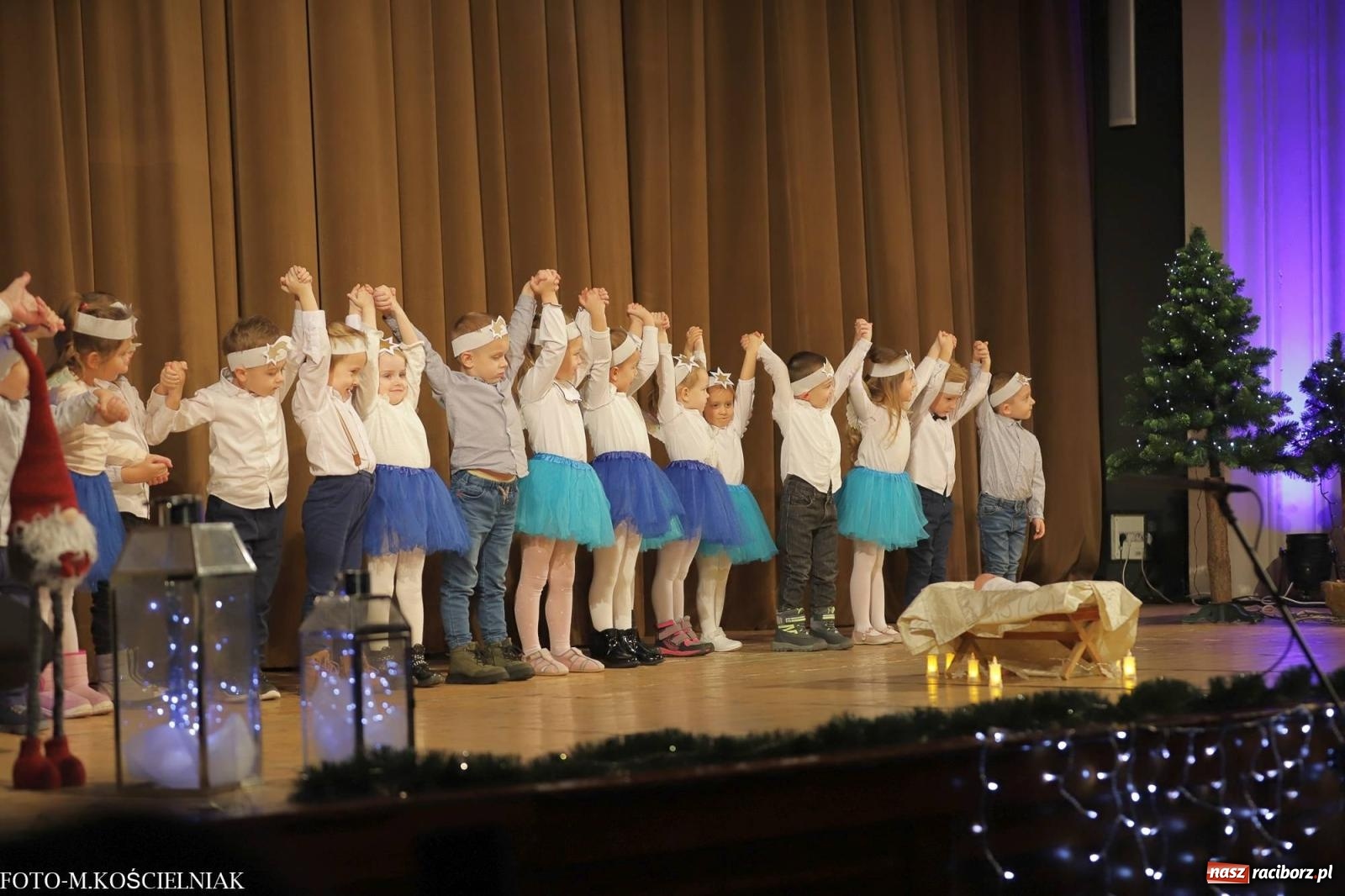 Zdjęcie w galerii na portalu naszraciborz.pl: Przepiękny koncert przedszkolaków z Kochanowskiego wiadomości z regionu