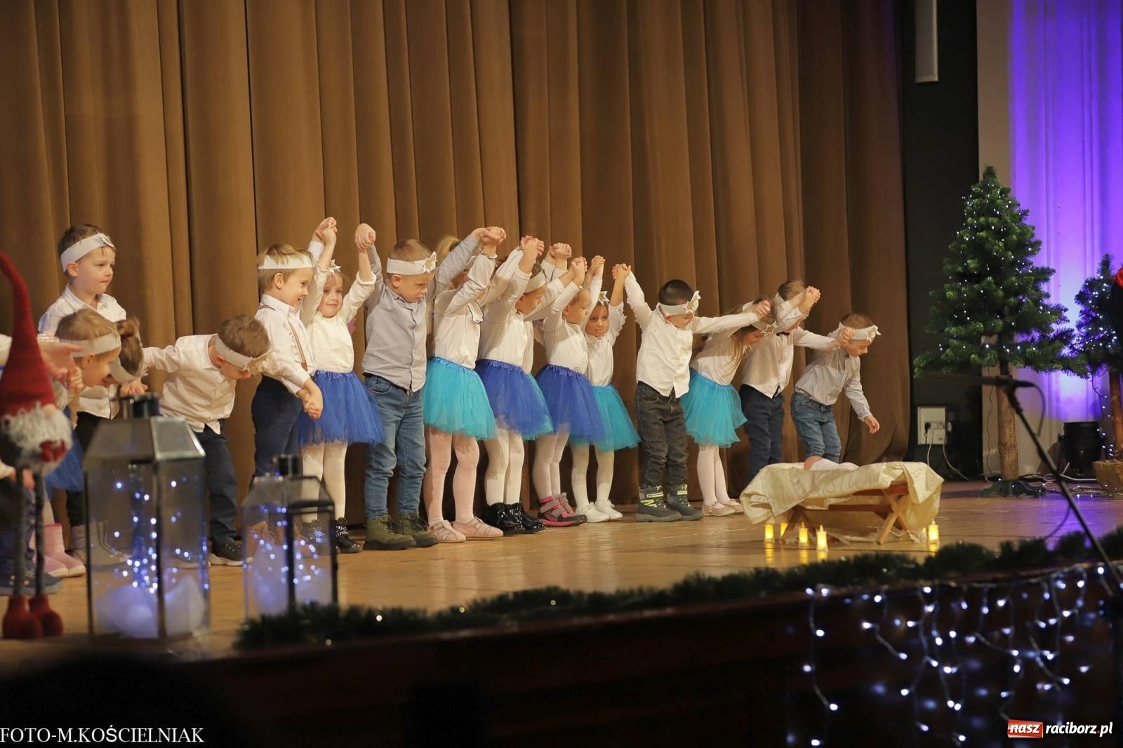 Zdjęcie w galerii na portalu naszraciborz.pl: Przepiękny koncert przedszkolaków z Kochanowskiego wiadomości z regionu