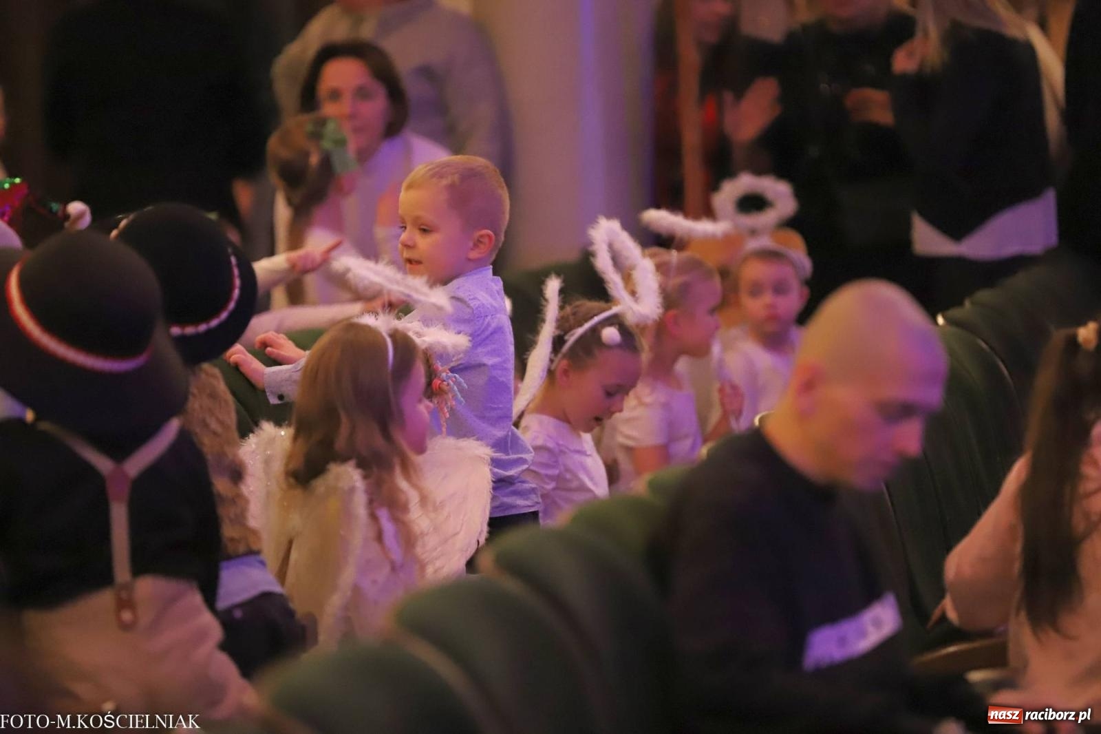 Zdjęcie w galerii na portalu naszraciborz.pl: Przepiękny koncert przedszkolaków z Kochanowskiego wiadomości z regionu