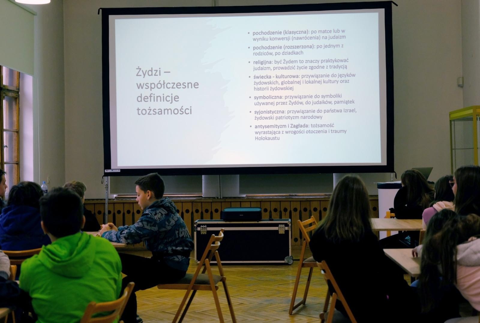 Zdjęcie w galerii na portalu naszraciborz.pl: Spotkanie z kulturą żydowską w raciborskim Muzeum wiadomości z regionu