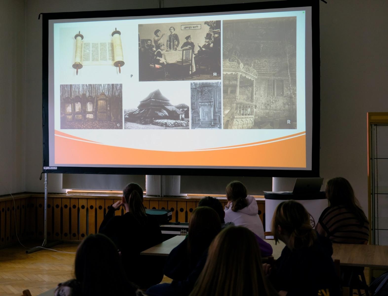 Zdjęcie w galerii na portalu naszraciborz.pl: Spotkanie z kulturą żydowską w raciborskim Muzeum wiadomości z regionu