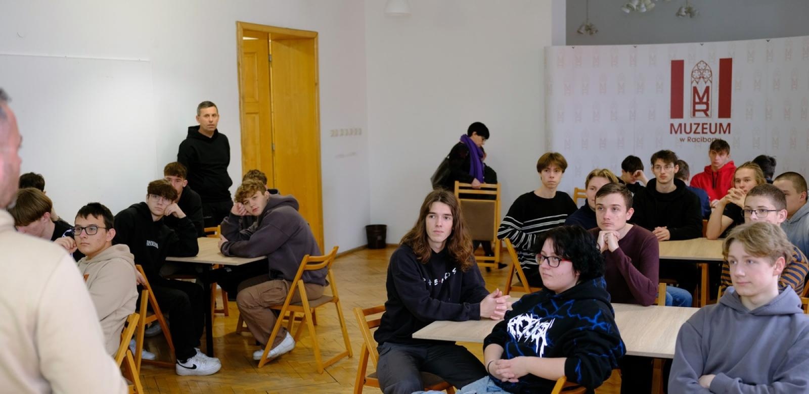 Zdjęcie w galerii na portalu naszraciborz.pl: Spotkanie z kulturą żydowską w raciborskim Muzeum wiadomości z regionu