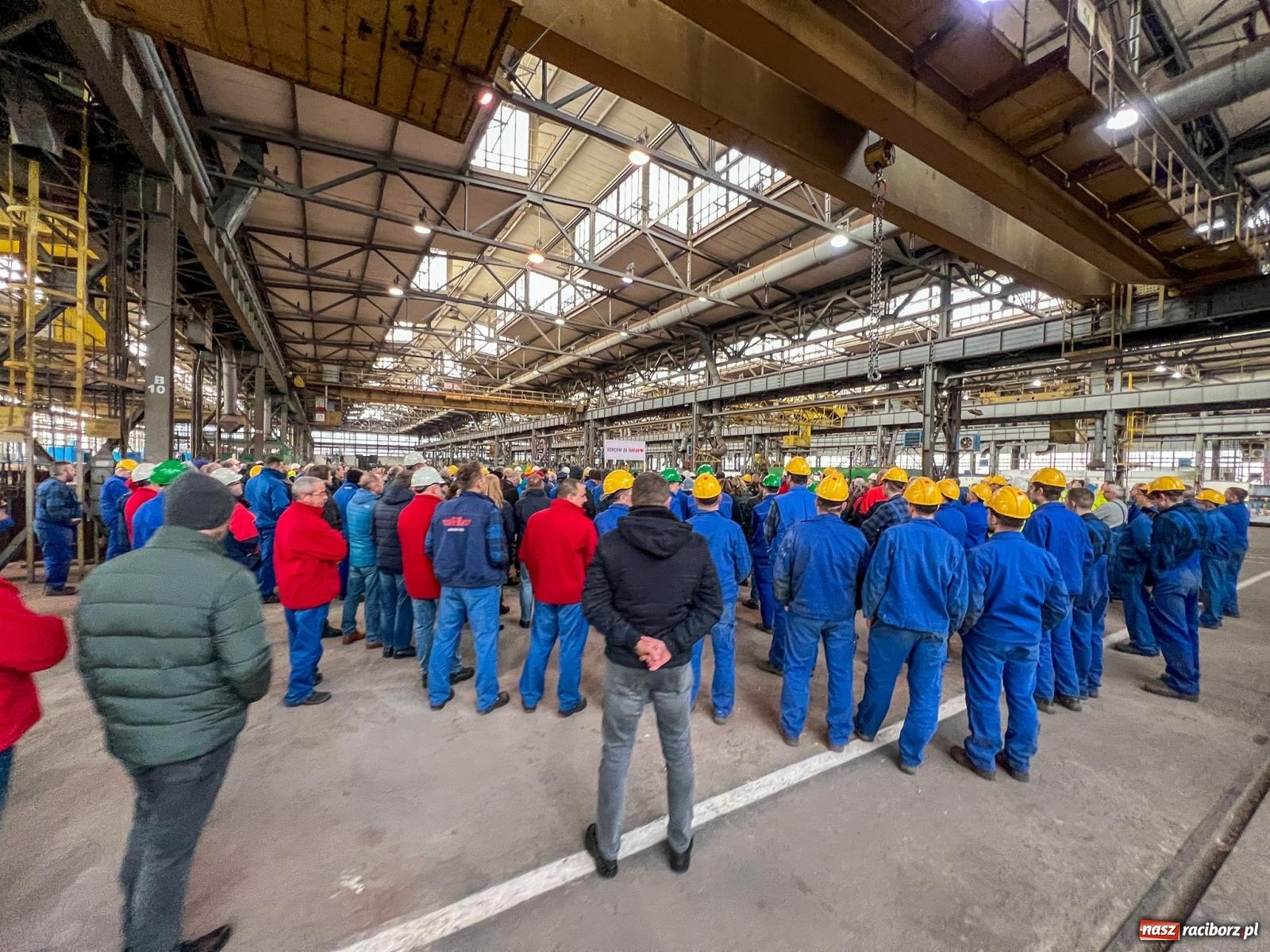 Zdjęcie w galerii na portalu naszraciborz.pl: Masówka w Rafako. Losy spółki rozstrzygną się przed Bożym Narodzeniem wiadomości z regionu