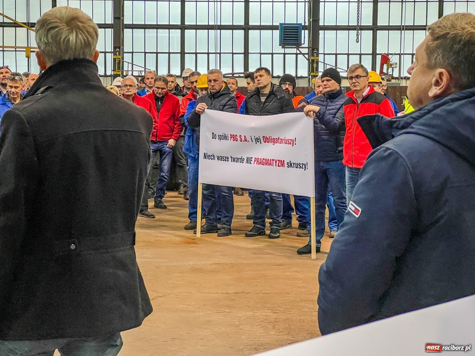 Zdjęcie w galerii na portalu naszraciborz.pl: Masówka w Rafako. Losy spółki rozstrzygną się przed Bożym Narodzeniem wiadomości z regionu
