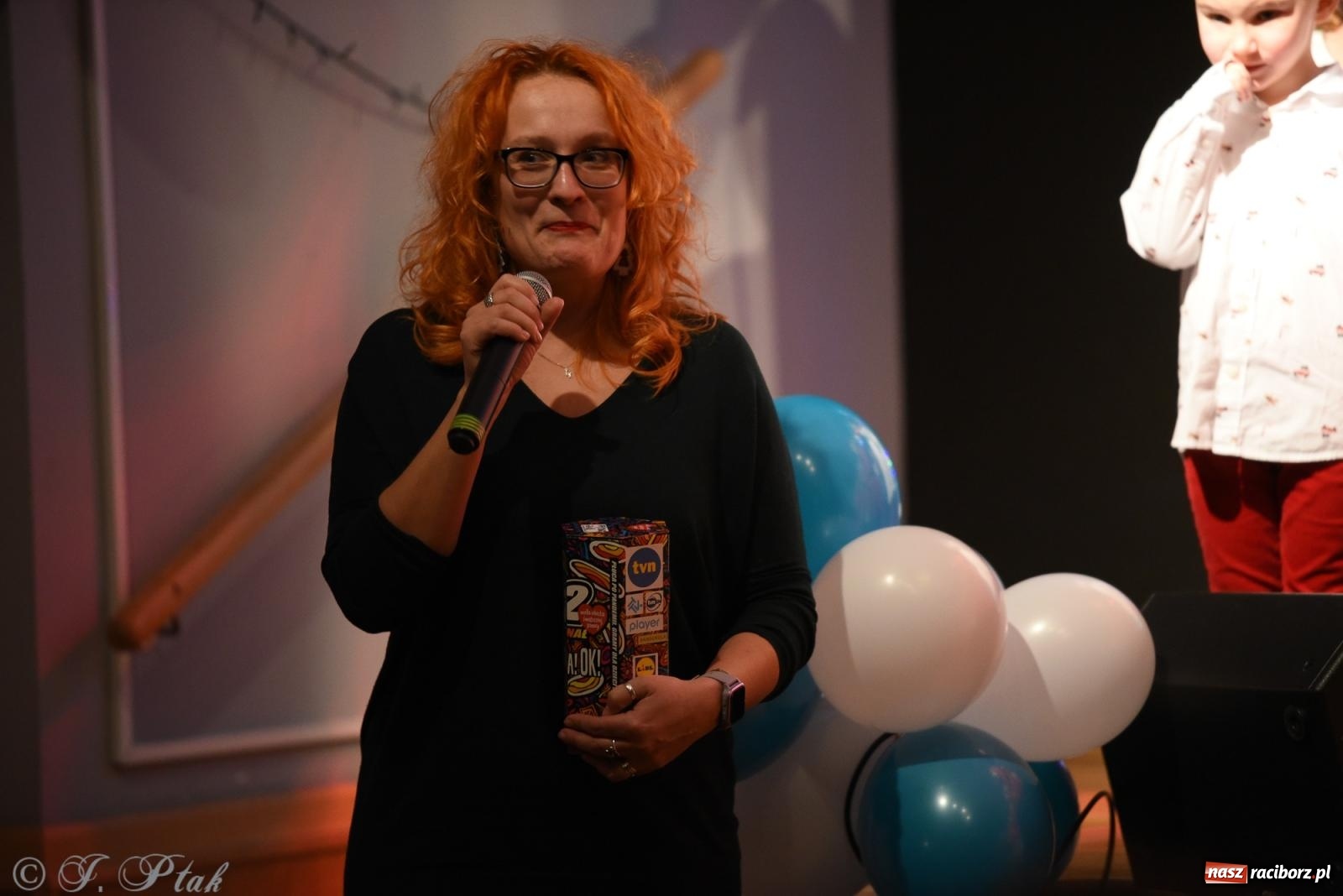 Zdjęcie w galerii na portalu naszraciborz.pl: Mikołajkowe pokazy taneczne w MDK [FOTO i WIDEO] wiadomości z regionu