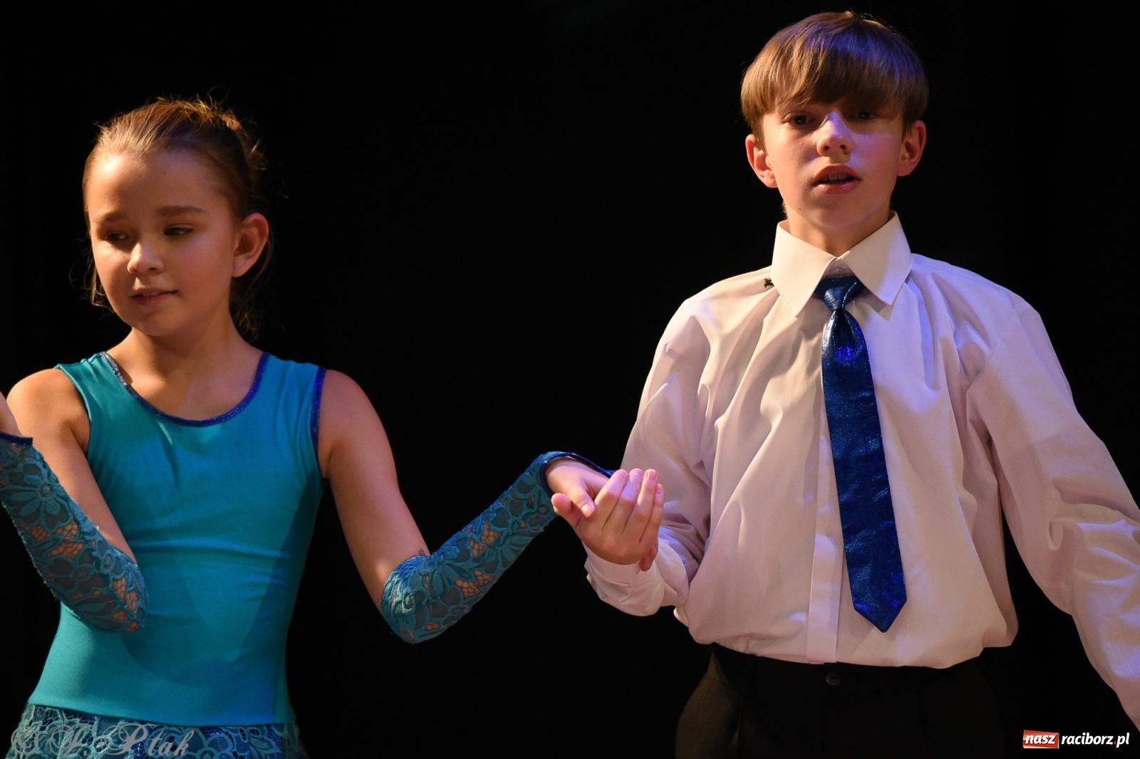 Zdjęcie w galerii na portalu naszraciborz.pl: Mikołajkowe pokazy taneczne w MDK [FOTO i WIDEO] wiadomości z regionu