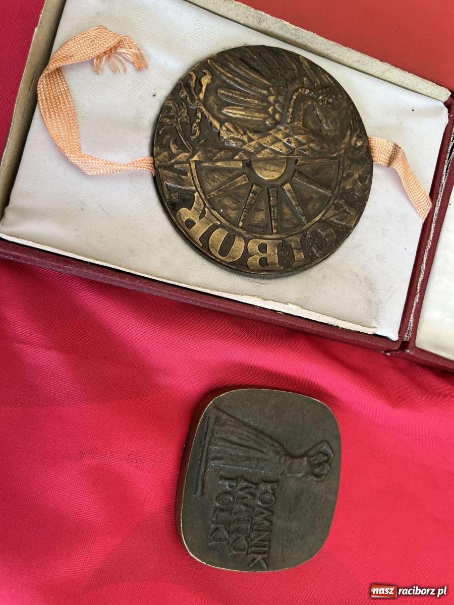 Zdjęcie w galerii na portalu naszraciborz.pl: Ciekawostki z ostatniego w tym roku targu staroci [FOTO i WIDEO] wiadomości z regionu