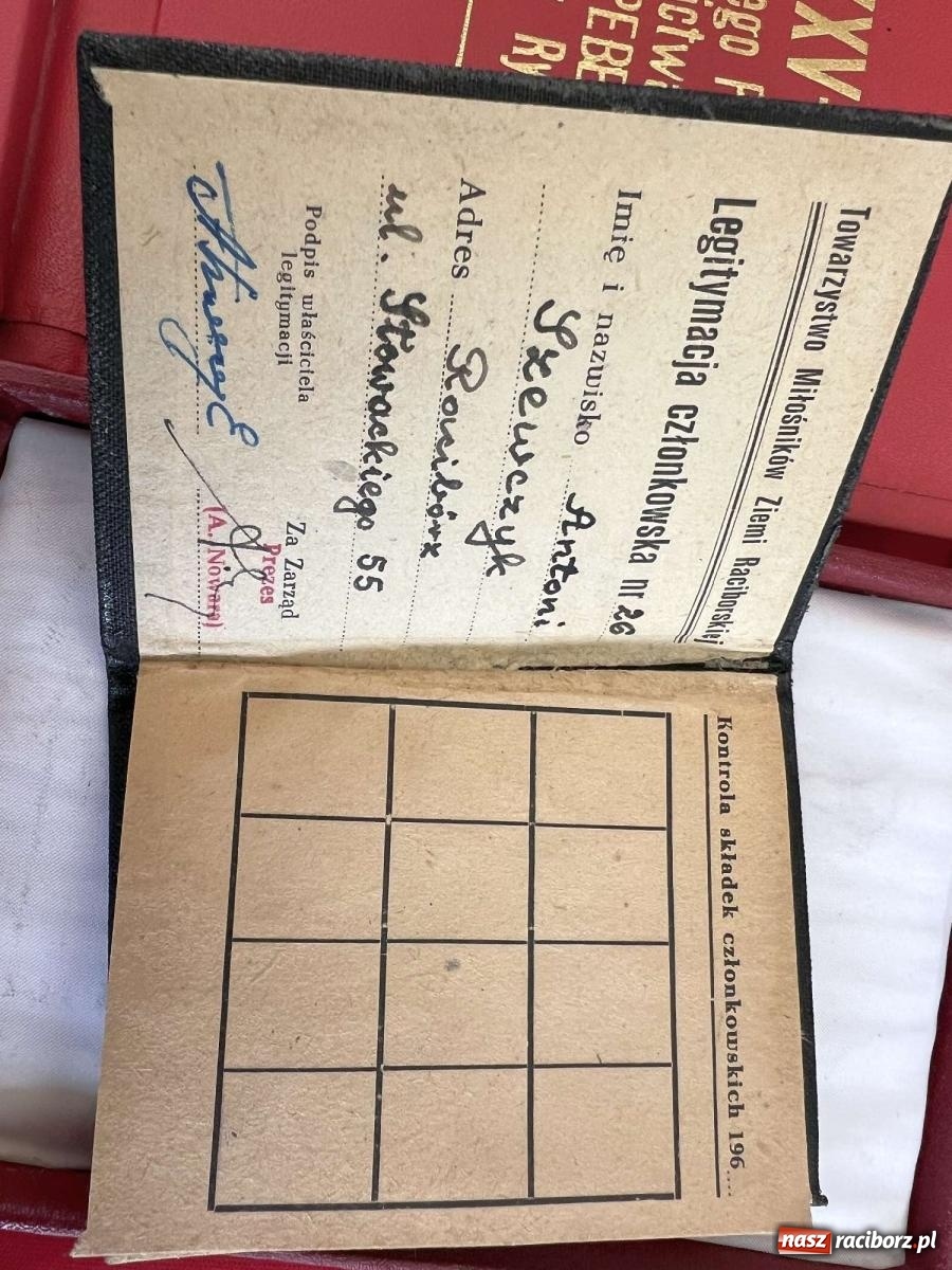 Zdjęcie w galerii na portalu naszraciborz.pl: Ciekawostki z ostatniego w tym roku targu staroci [FOTO i WIDEO] wiadomości z regionu