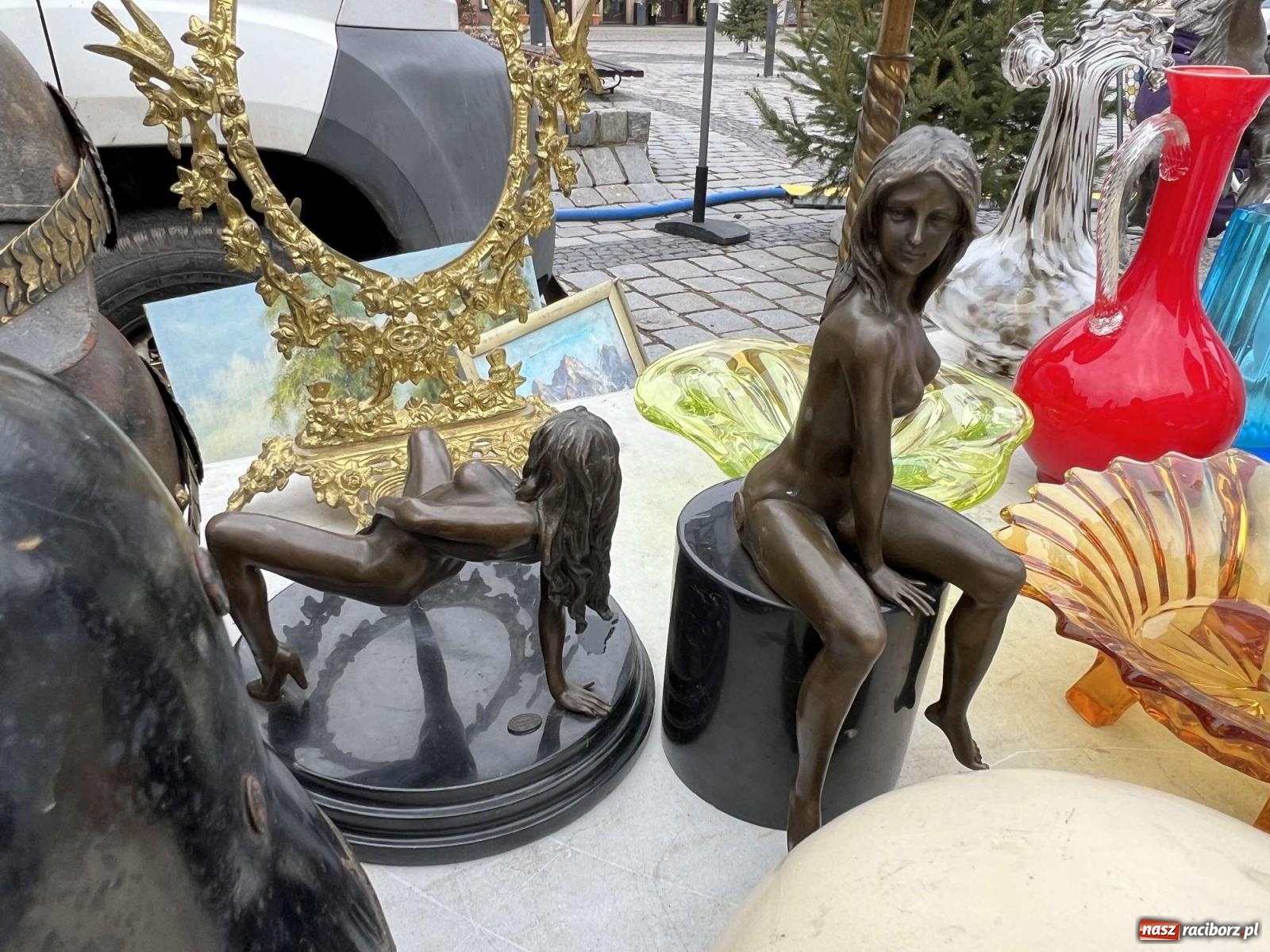 Zdjęcie w galerii na portalu naszraciborz.pl: Ciekawostki z ostatniego w tym roku targu staroci [FOTO i WIDEO] wiadomości z regionu