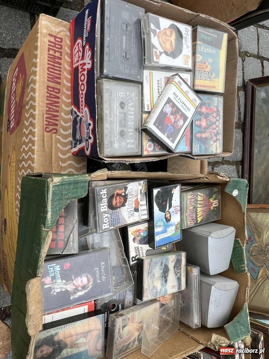 Zdjęcie w galerii na portalu naszraciborz.pl: Ciekawostki z ostatniego w tym roku targu staroci [FOTO i WIDEO] wiadomości z regionu