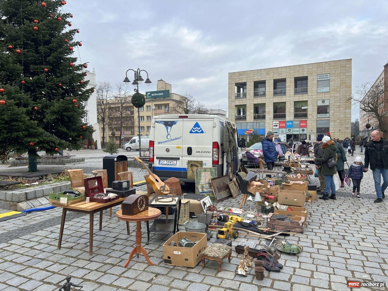 Zdjęcie w galerii na portalu naszraciborz.pl: Ciekawostki z ostatniego w tym roku targu staroci [FOTO i WIDEO] wiadomości z regionu