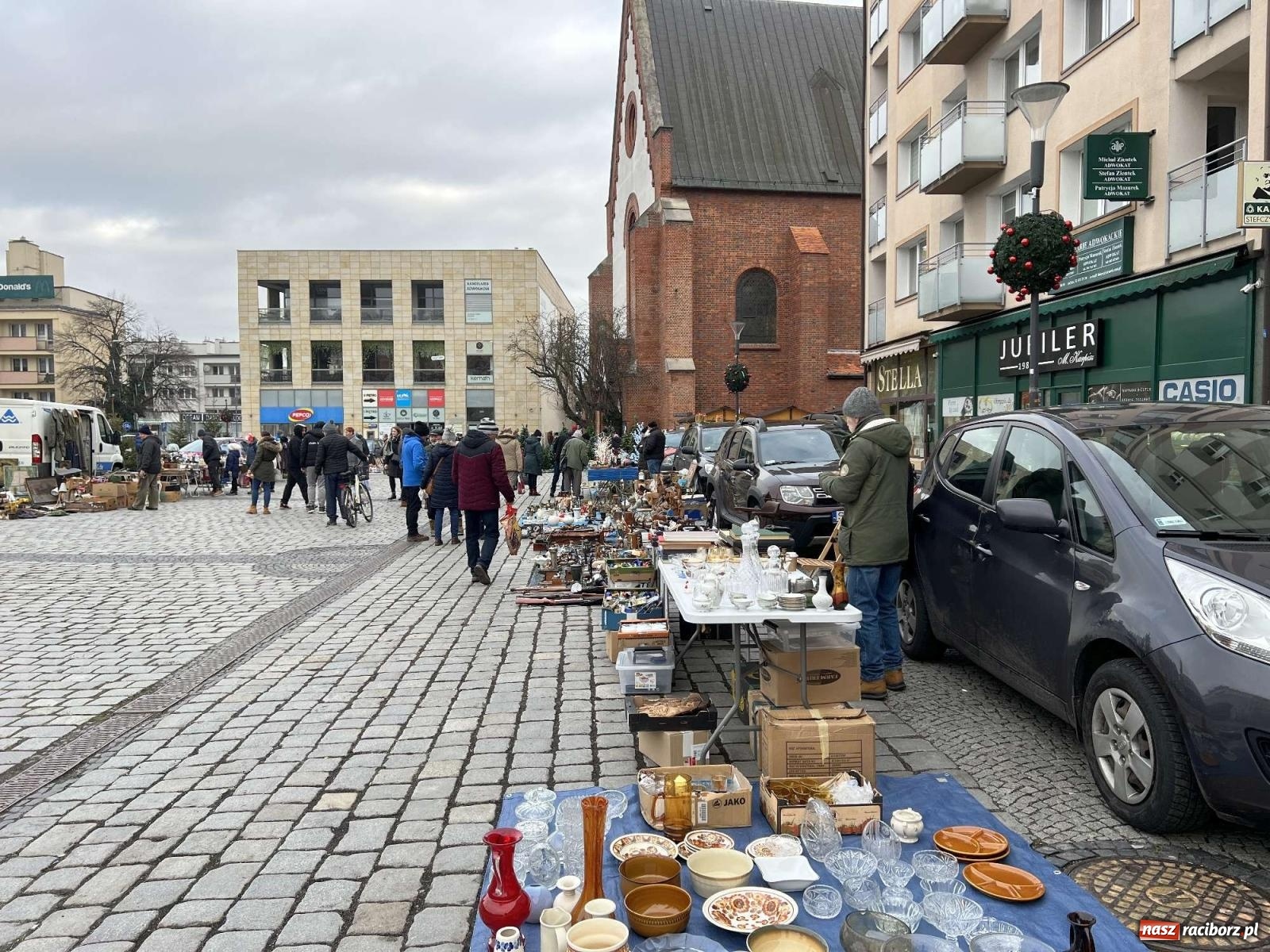Zdjęcie w galerii na portalu naszraciborz.pl: Ciekawostki z ostatniego w tym roku targu staroci [FOTO i WIDEO] wiadomości z regionu