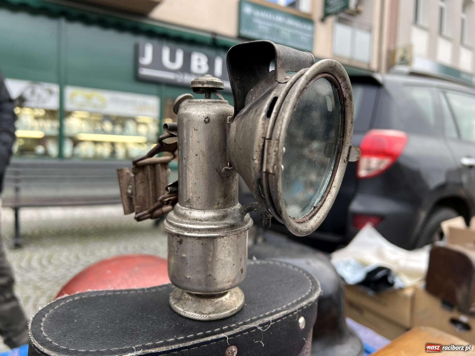 Zdjęcie w galerii na portalu naszraciborz.pl: Ciekawostki z ostatniego w tym roku targu staroci [FOTO i WIDEO] wiadomości z regionu