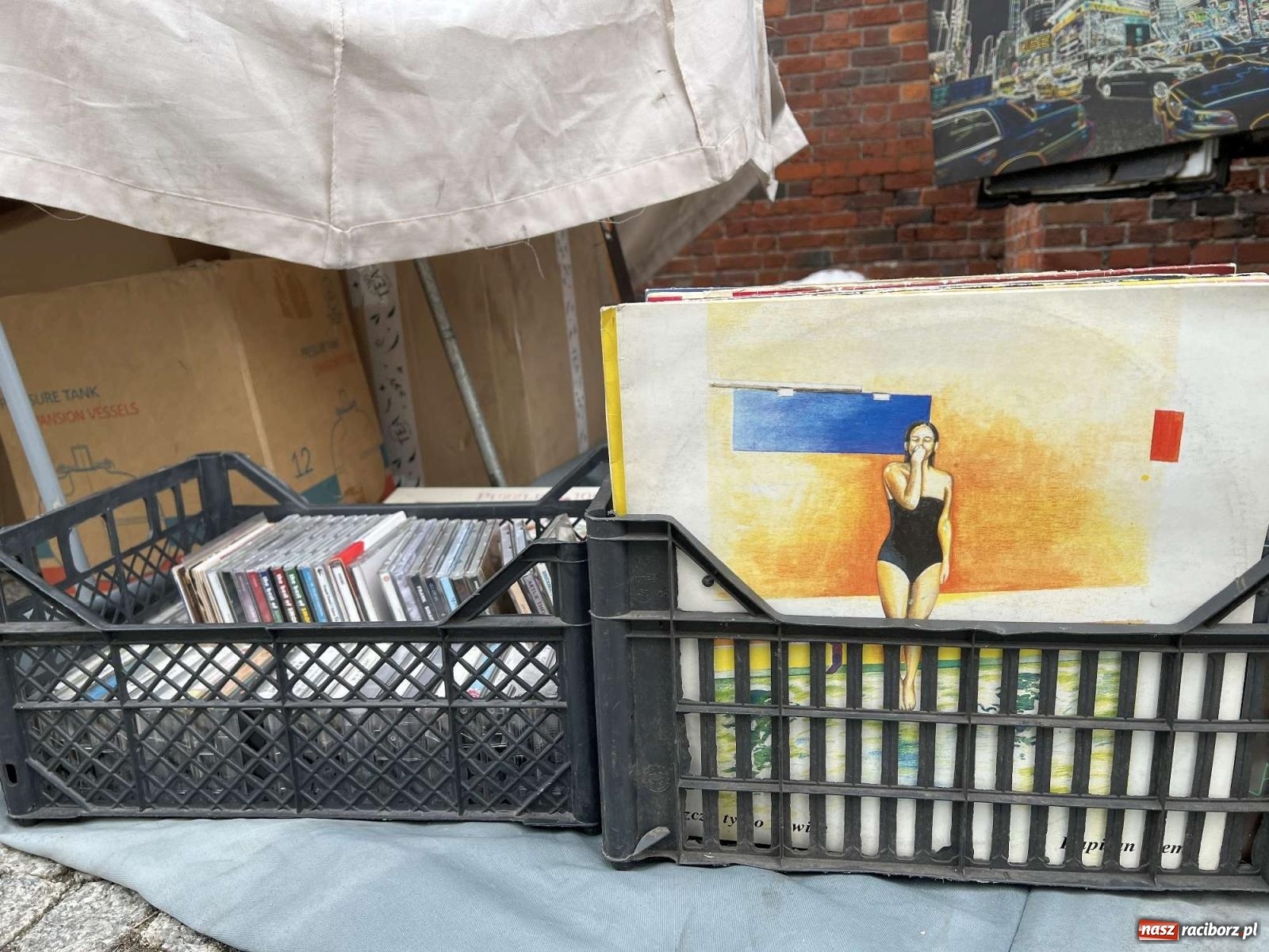 Zdjęcie w galerii na portalu naszraciborz.pl: Ciekawostki z ostatniego w tym roku targu staroci [FOTO i WIDEO] wiadomości z regionu