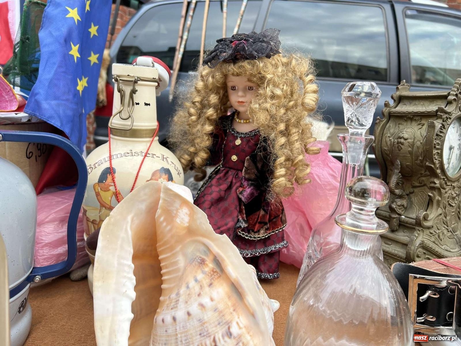 Zdjęcie w galerii na portalu naszraciborz.pl: Ciekawostki z ostatniego w tym roku targu staroci [FOTO i WIDEO] wiadomości z regionu