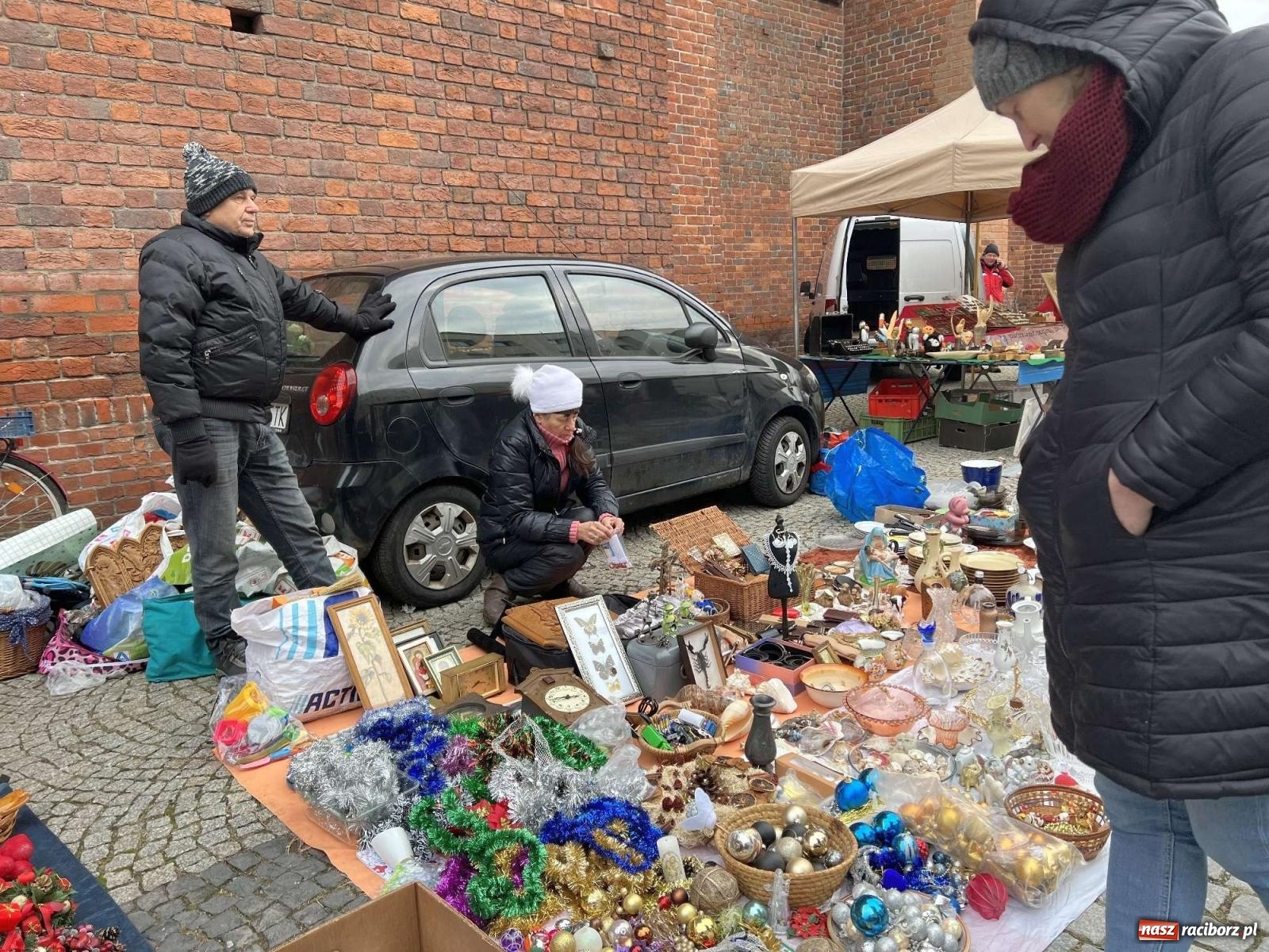 Zdjęcie w galerii na portalu naszraciborz.pl: Ciekawostki z ostatniego w tym roku targu staroci [FOTO i WIDEO] wiadomości z regionu
