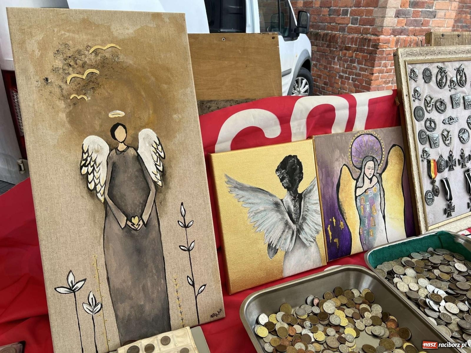 Zdjęcie w galerii na portalu naszraciborz.pl: Ciekawostki z ostatniego w tym roku targu staroci [FOTO i WIDEO] wiadomości z regionu