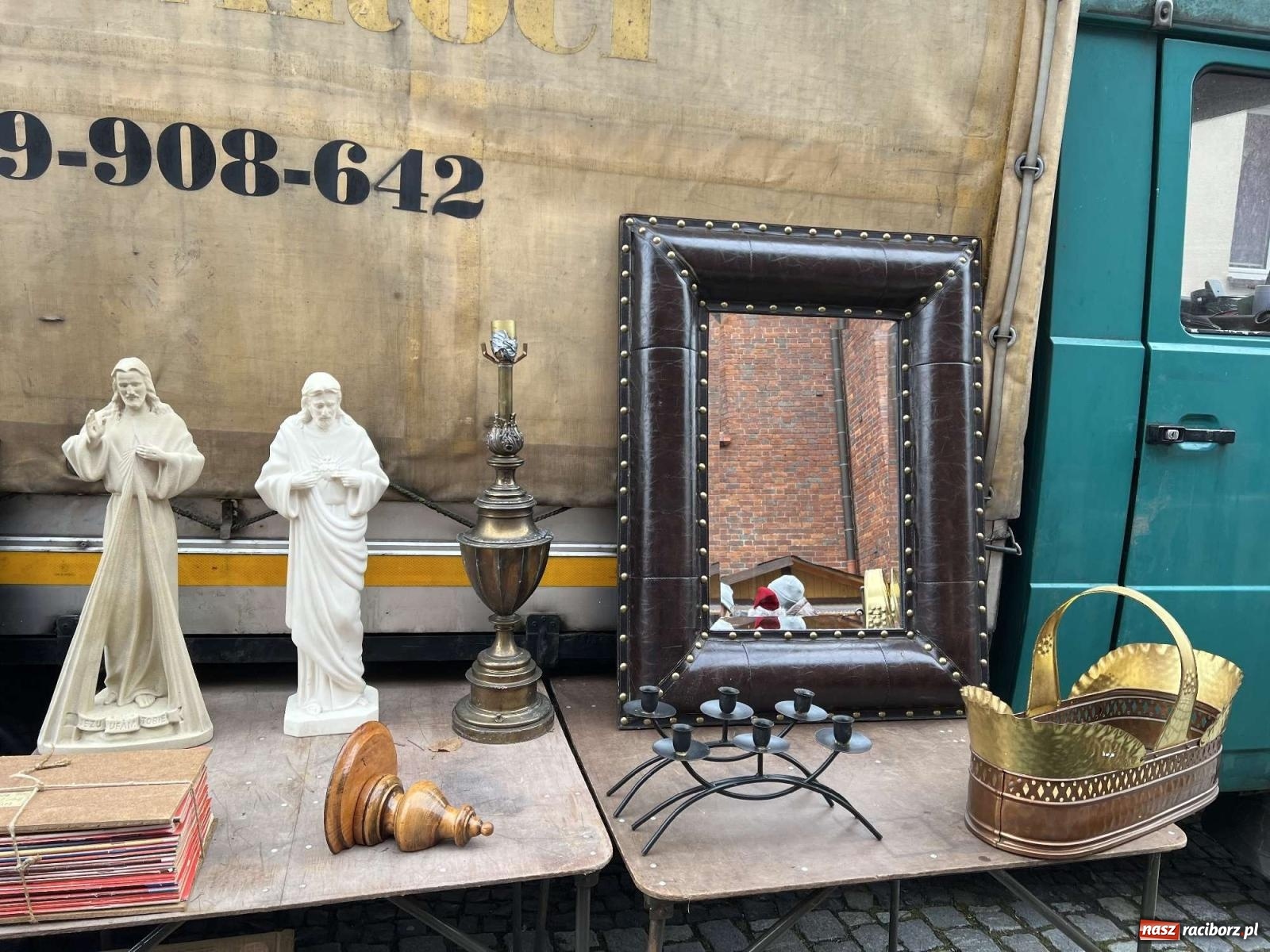 Zdjęcie w galerii na portalu naszraciborz.pl: Ciekawostki z ostatniego w tym roku targu staroci [FOTO i WIDEO] wiadomości z regionu