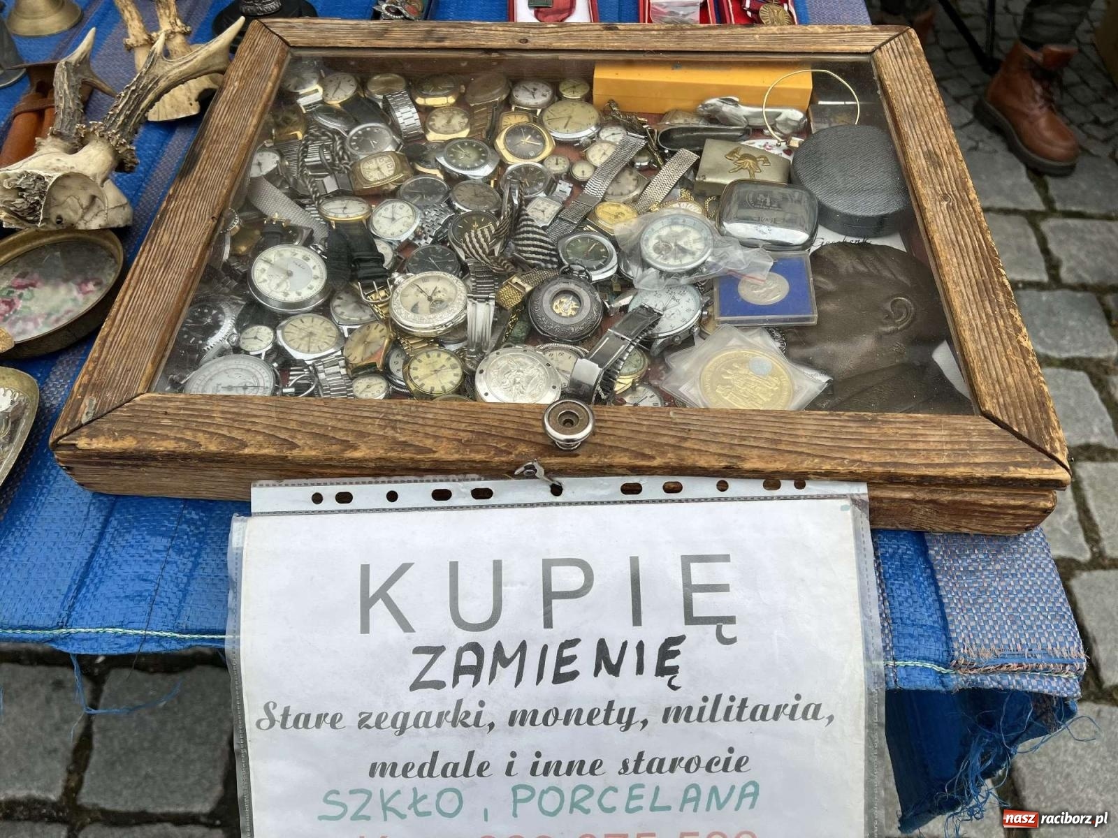 Zdjęcie w galerii na portalu naszraciborz.pl: Ciekawostki z ostatniego w tym roku targu staroci [FOTO i WIDEO] wiadomości z regionu