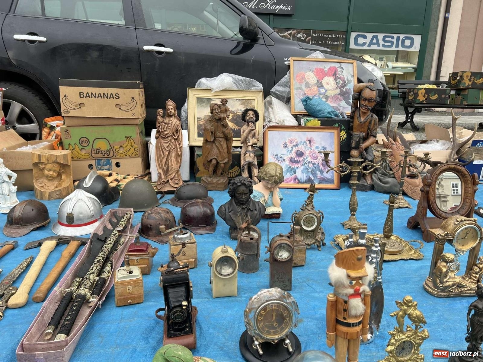 Zdjęcie w galerii na portalu naszraciborz.pl: Ciekawostki z ostatniego w tym roku targu staroci [FOTO i WIDEO] wiadomości z regionu