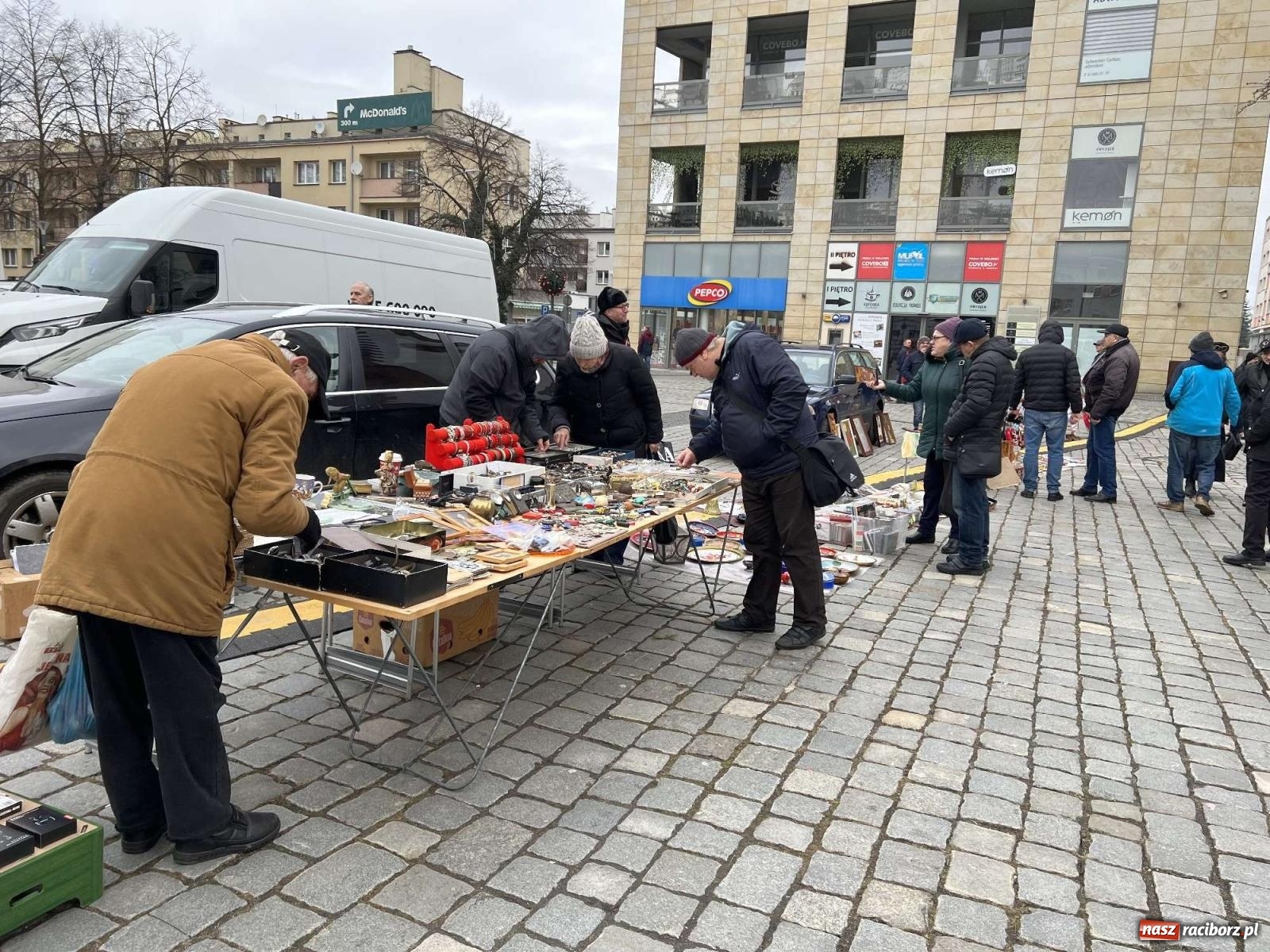 Zdjęcie w galerii na portalu naszraciborz.pl: Ciekawostki z ostatniego w tym roku targu staroci [FOTO i WIDEO] wiadomości z regionu