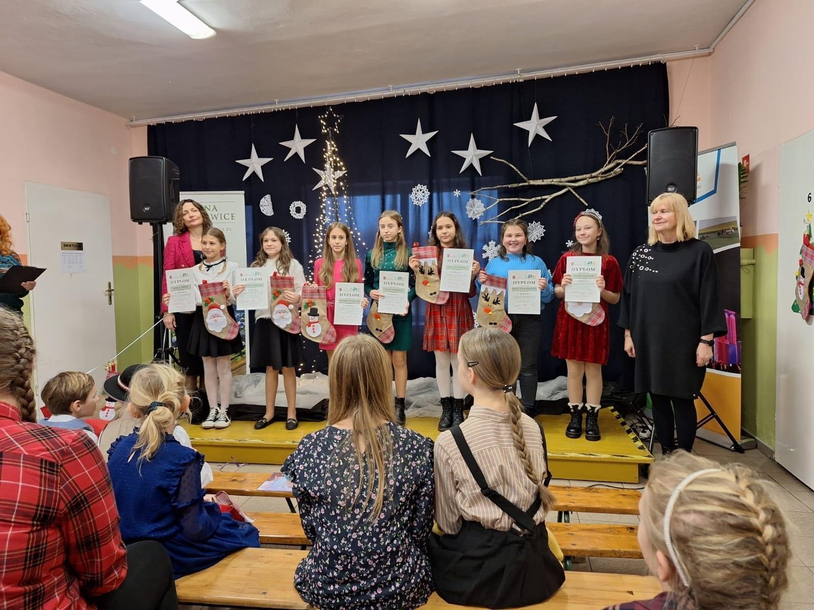 Zdjęcie w galerii na portalu naszraciborz.pl: W Wojnowicach kolejny raz wybrzmiały kolędy i pastorałki wiadomości z regionu