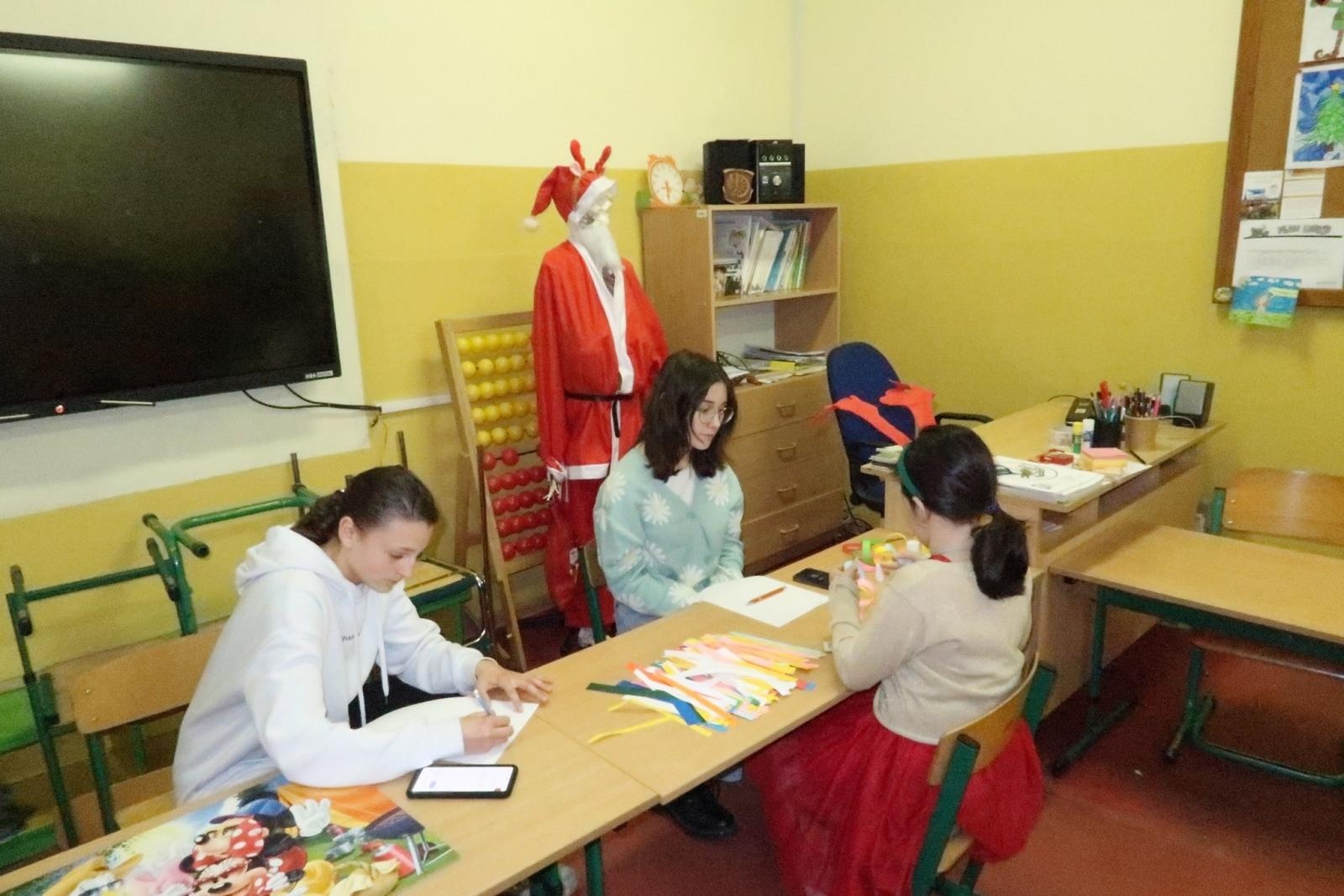 Zdjęcie w galerii na portalu naszraciborz.pl: Kiermasz bożonarodzeniowy na Płoni wiadomości z regionu