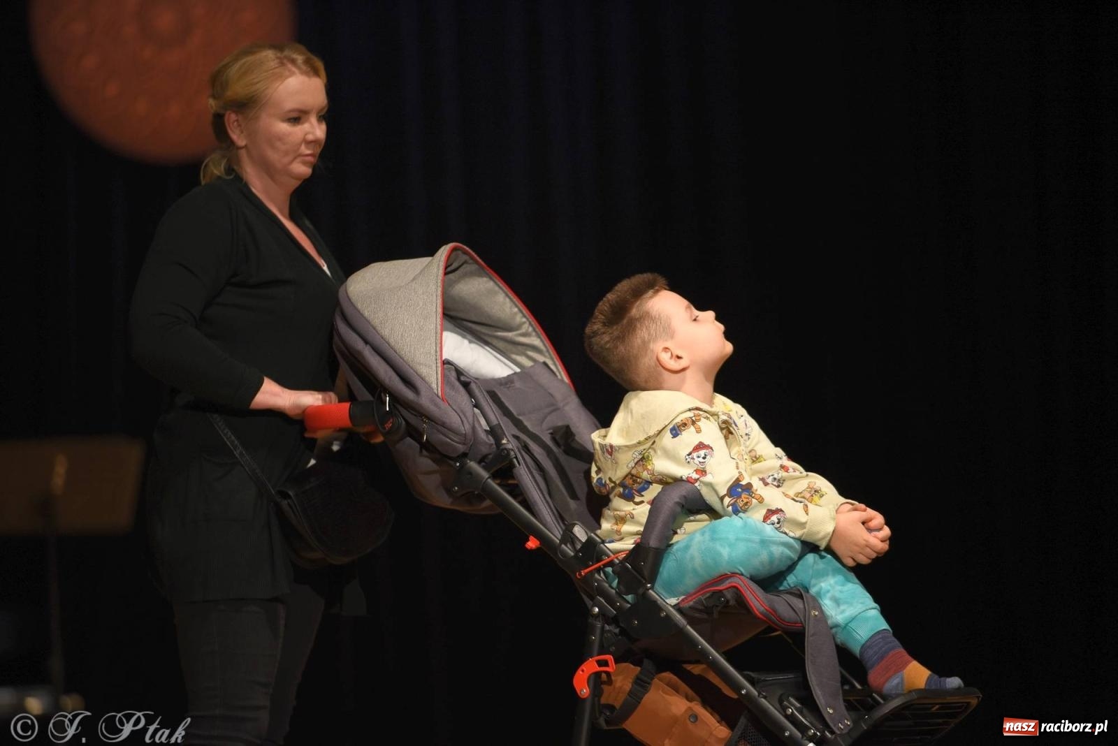 Zdjęcie w galerii na portalu naszraciborz.pl: Źródło i Patria zatańczyły dla Kubusia [FOTO i WIDEO] wiadomości z regionu